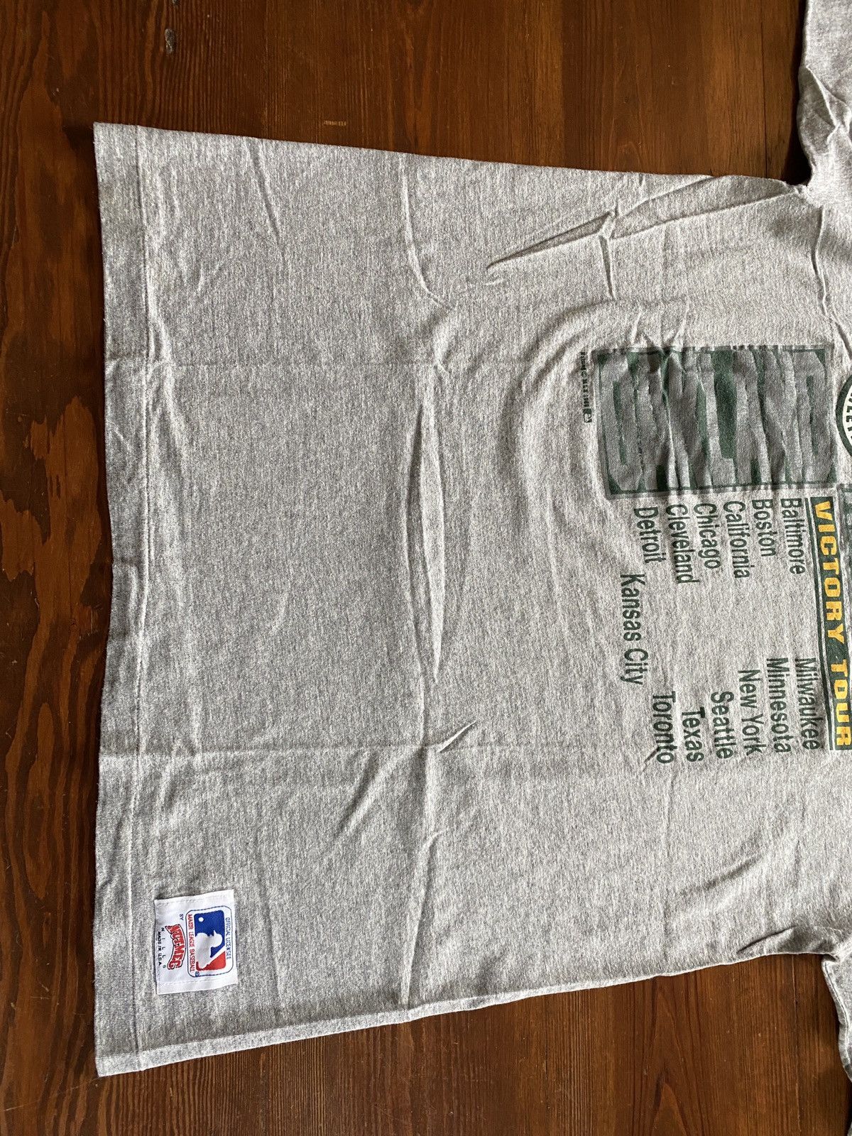 Nutmeg Vintage '89 Oakland Athletics World Series Single Stitch Tee Size US XL / EU 56 / 4 - 16 Thumbnail