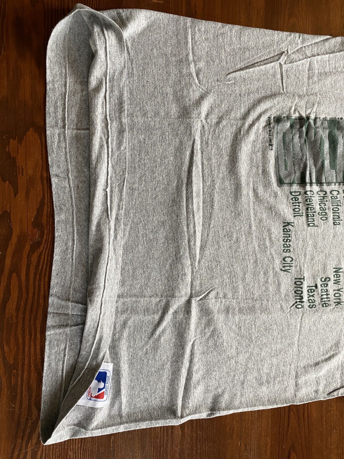 Nutmeg Vintage '89 Oakland Athletics World Series Single Stitch Tee Size US XL / EU 56 / 4 - 18 Thumbnail