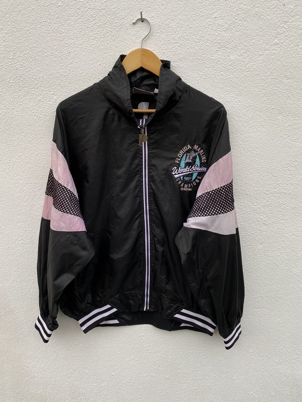 MLB Vintage Florida Marlins world series 1997 MLB windbraker Size US M / EU 48-50 / 2 - 1 Thumbnail