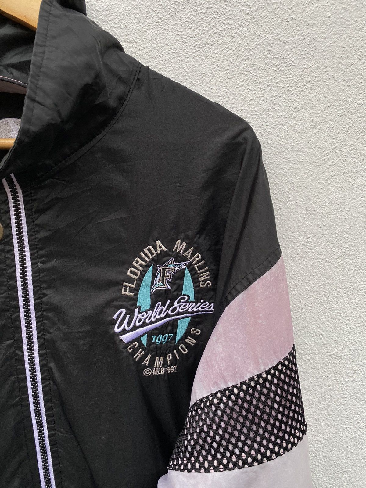 MLB Vintage Florida Marlins world series 1997 MLB windbraker Size US M / EU 48-50 / 2 - 3 Thumbnail