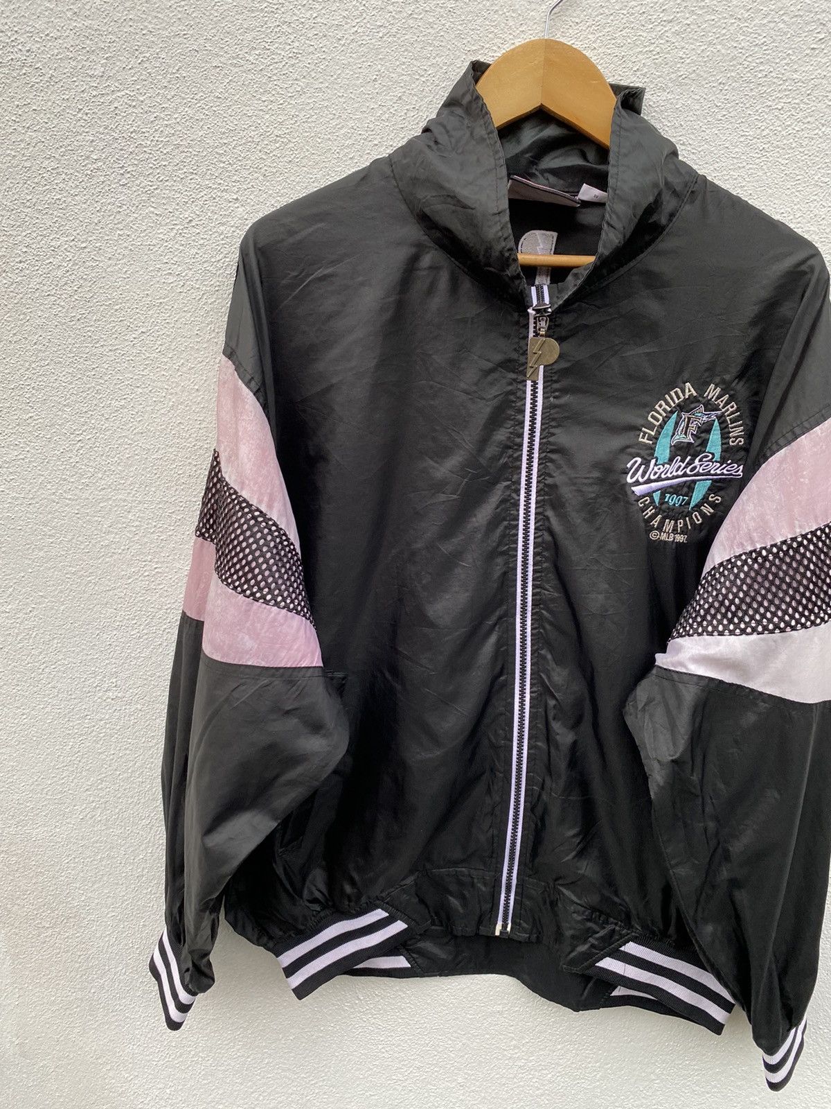 MLB Vintage Florida Marlins world series 1997 MLB windbraker Size US M / EU 48-50 / 2 - 6 Thumbnail