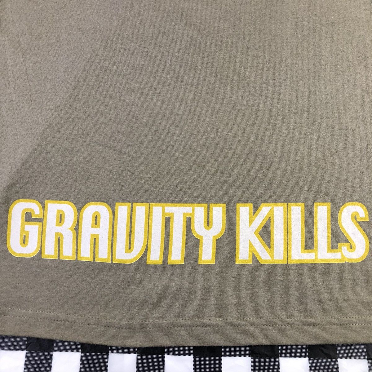 Giant Gravity Kills Alien Perversion 1998 Tour Vintage T shirt Size US XL / EU 56 / 4 - 6 Thumbnail