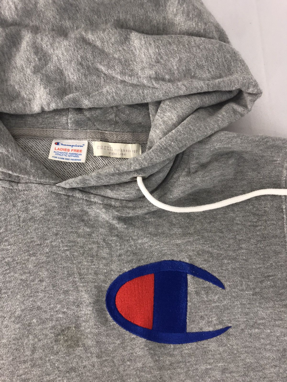 Champion × Vintage Champion Ladies Hoodies Big Front Pocket Big Logo Design Size M / US 6-8 / IT 42-44 - 3 Thumbnail