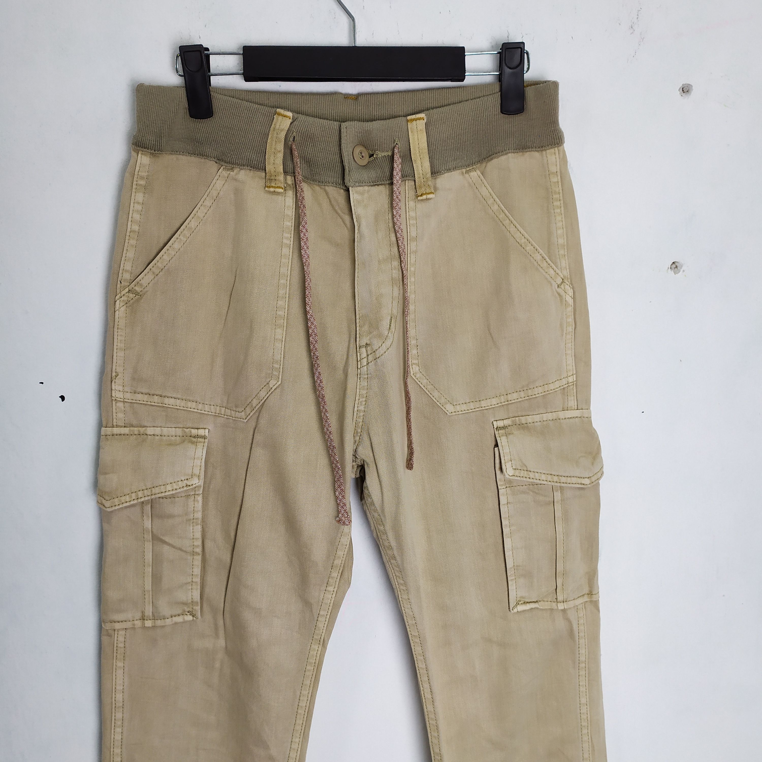 Japanese Brand JOGGERS PANTS x OUTDOOR CARGO PANTS DRAWSTRING WAIST Size US 26 / EU 42 - 2 Thumbnail