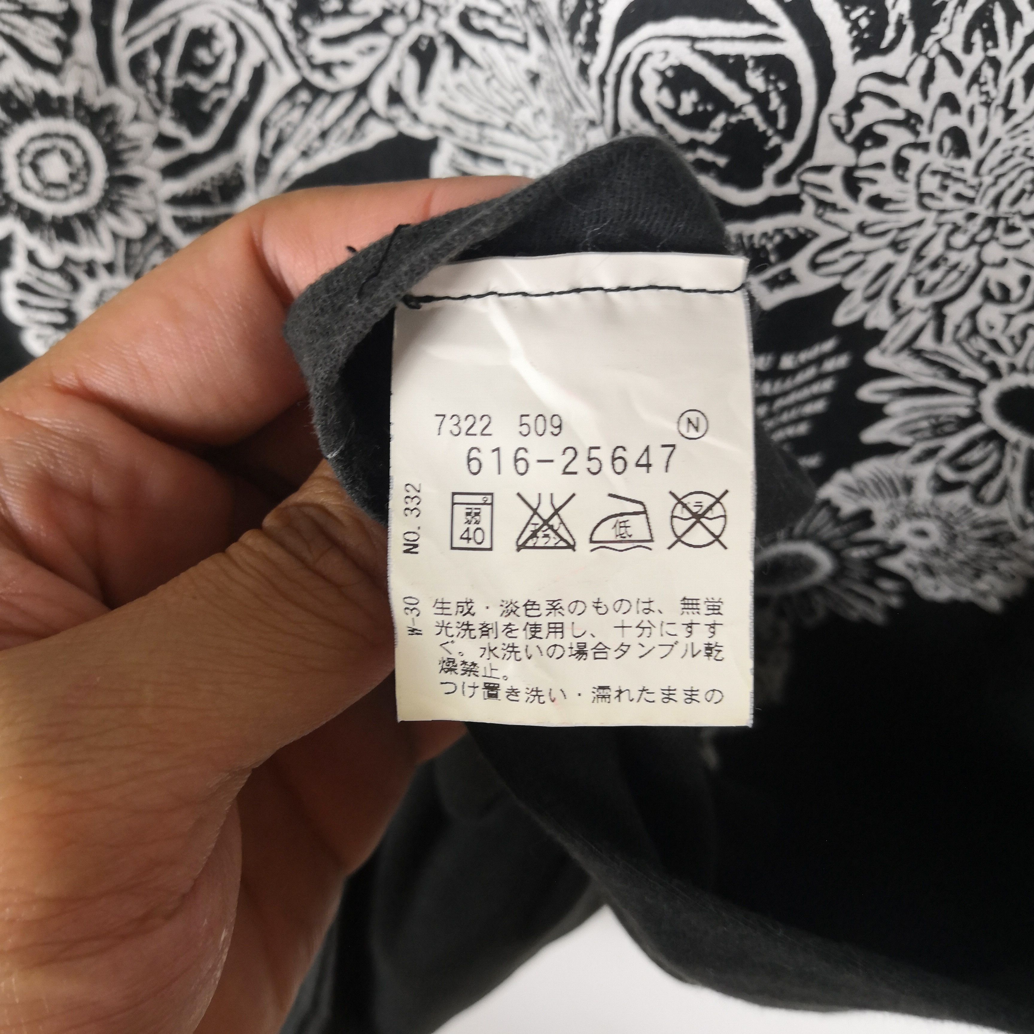 Japanese Brand TK Mixpice T Shirt alike Skulls Alexander McQueen Tees Size S / US 4 / IT 40 - 7 Thumbnail