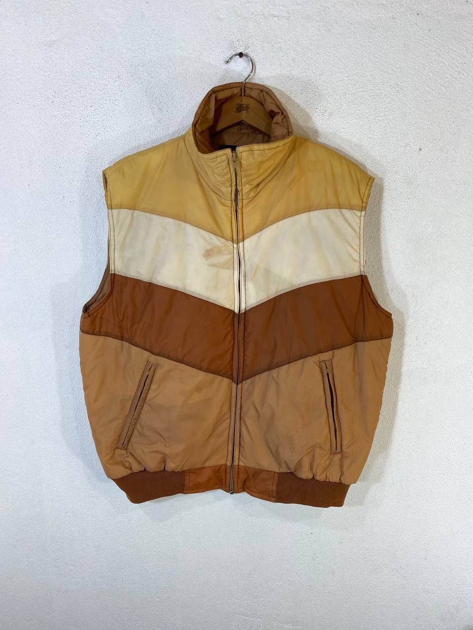 Original Montgomery Vintage Montgomery Ward Retro Puffer Vest Nice Design Size US L / EU 52-54 / 3 - 1 Thumbnail