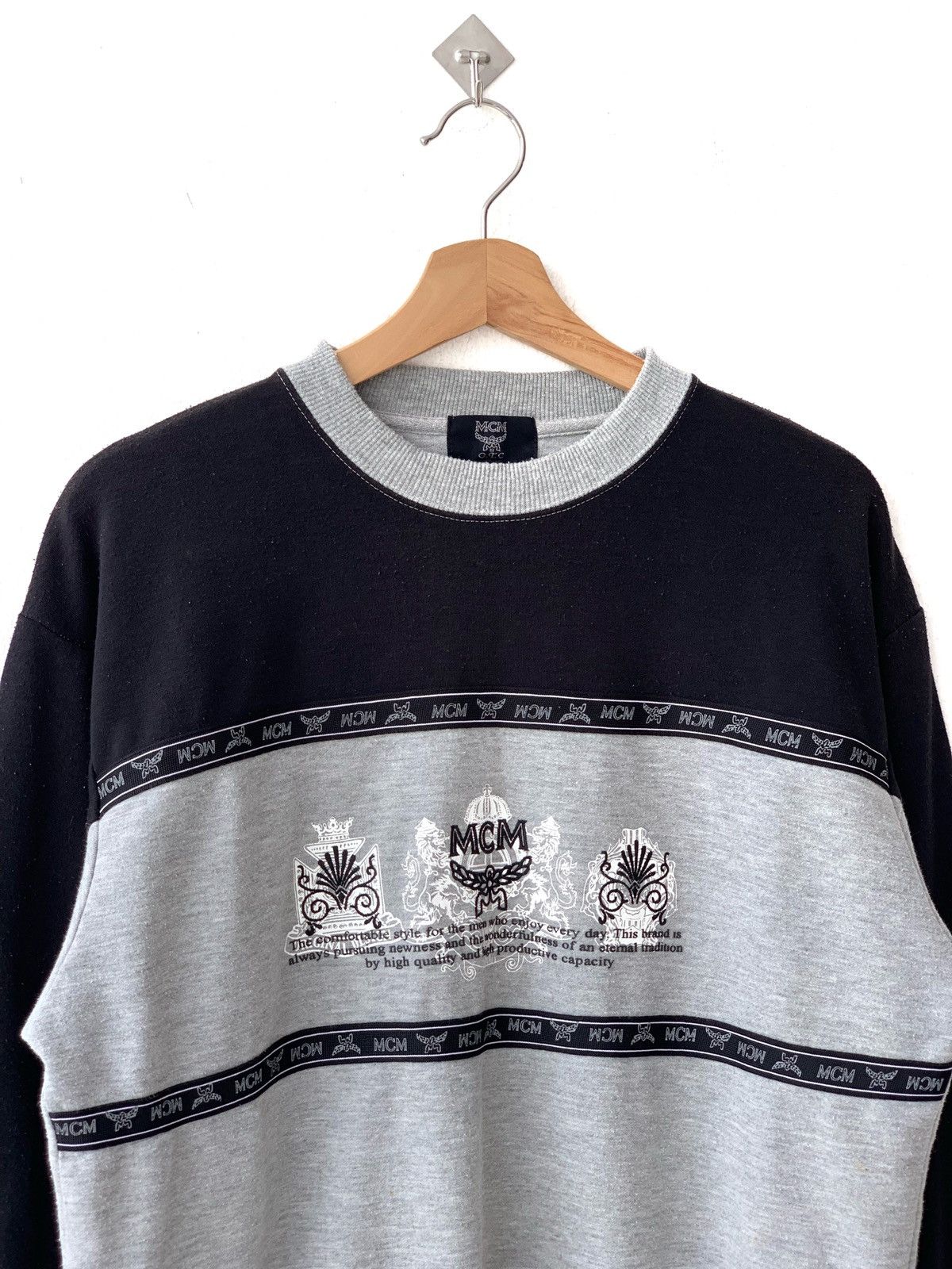 Designer Vintage MCM Embroidered Logo Crewneck Sweatshirt Size US L / EU 52-54 / 3 - 3 Thumbnail