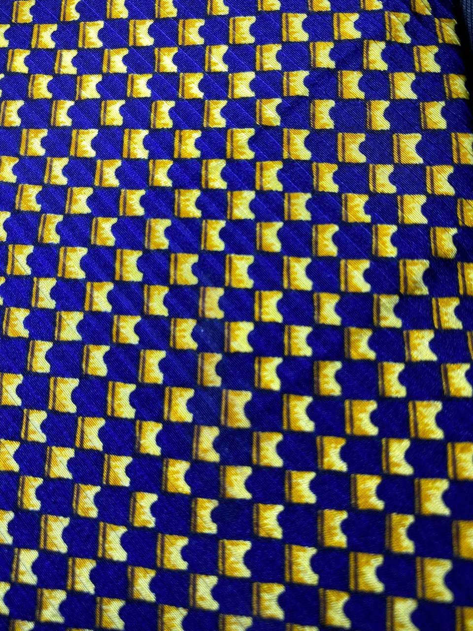 Yves Saint Laurent Yves saint laurent silk tie nice design Size ONE SIZE - 5 Thumbnail
