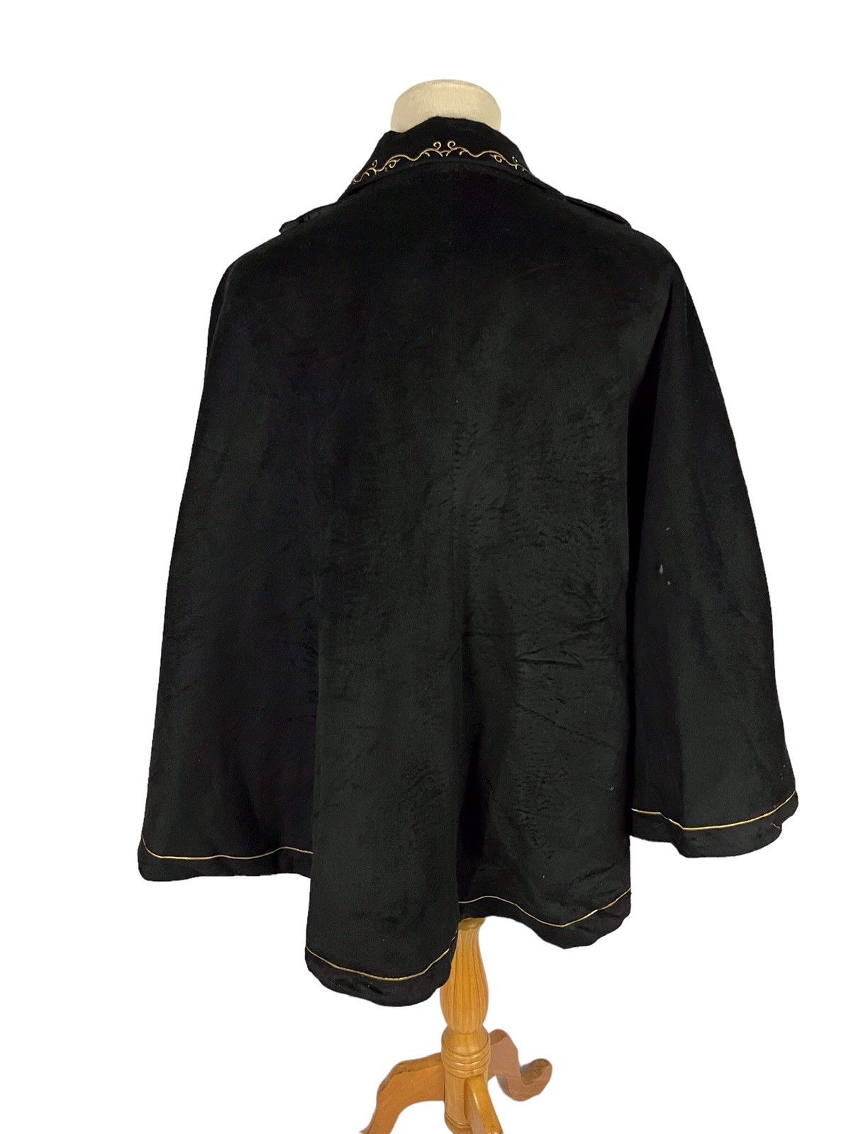 Cloak Japanese Brand Half Body Capes Size US L / EU 52-54 / 3 - 2 Thumbnail