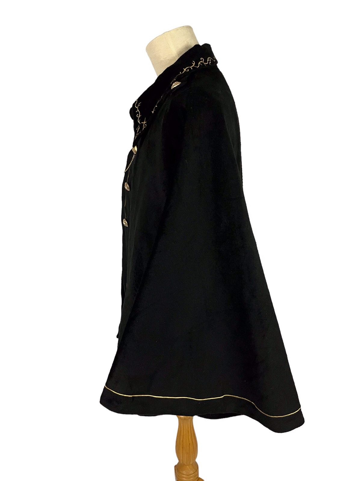 Cloak Japanese Brand Half Body Capes Size US L / EU 52-54 / 3 - 6 Thumbnail