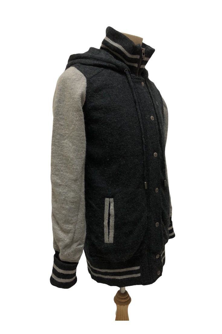 Burberry Burberry Blue Label Hoodies Wool Size US M / EU 48-50 / 2 - 6 Thumbnail