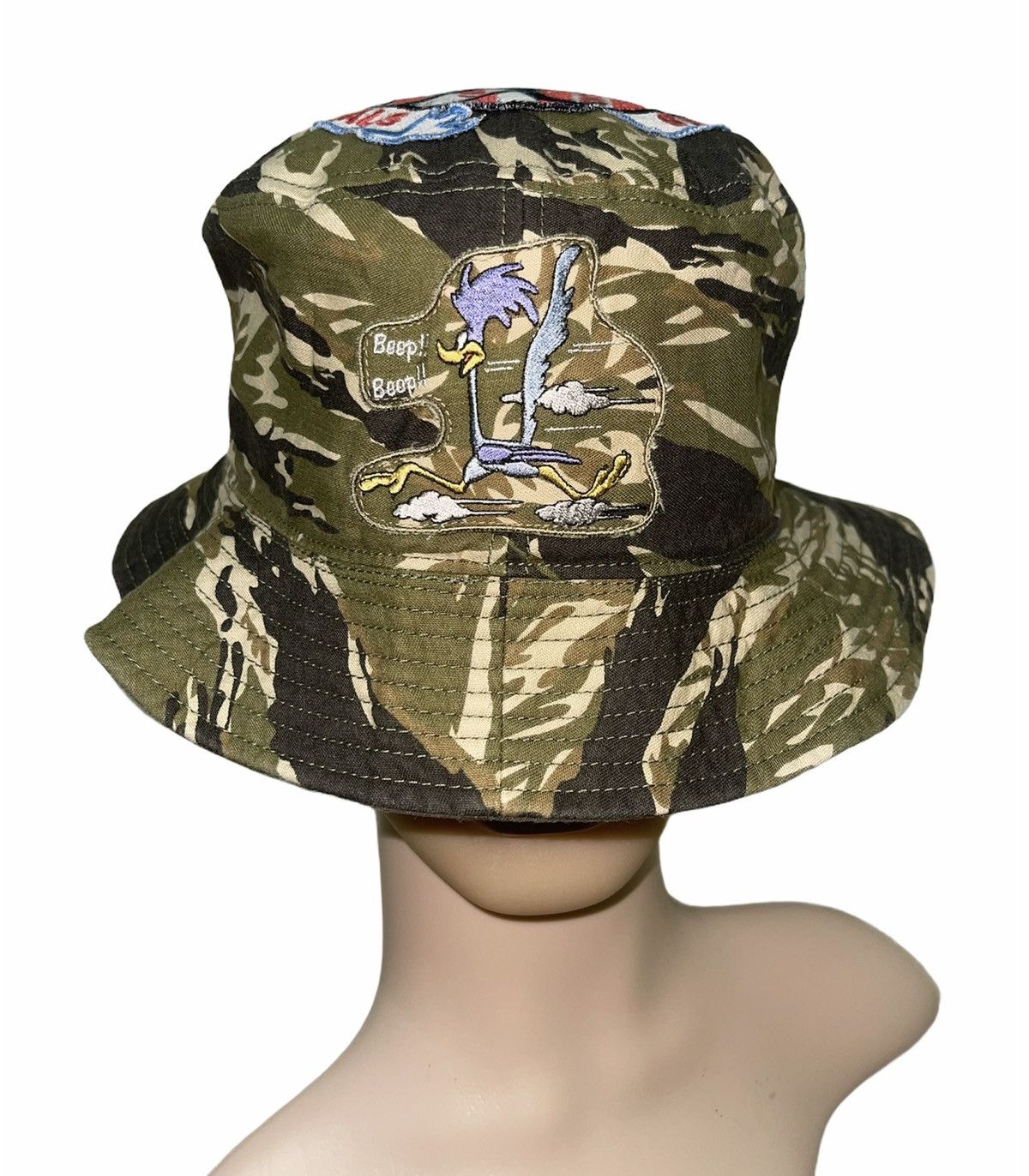 The Real McCoy's TOYS MCCOY & CO WARNER BROS CAMO BUCKET Size ONE SIZE - 3 Thumbnail