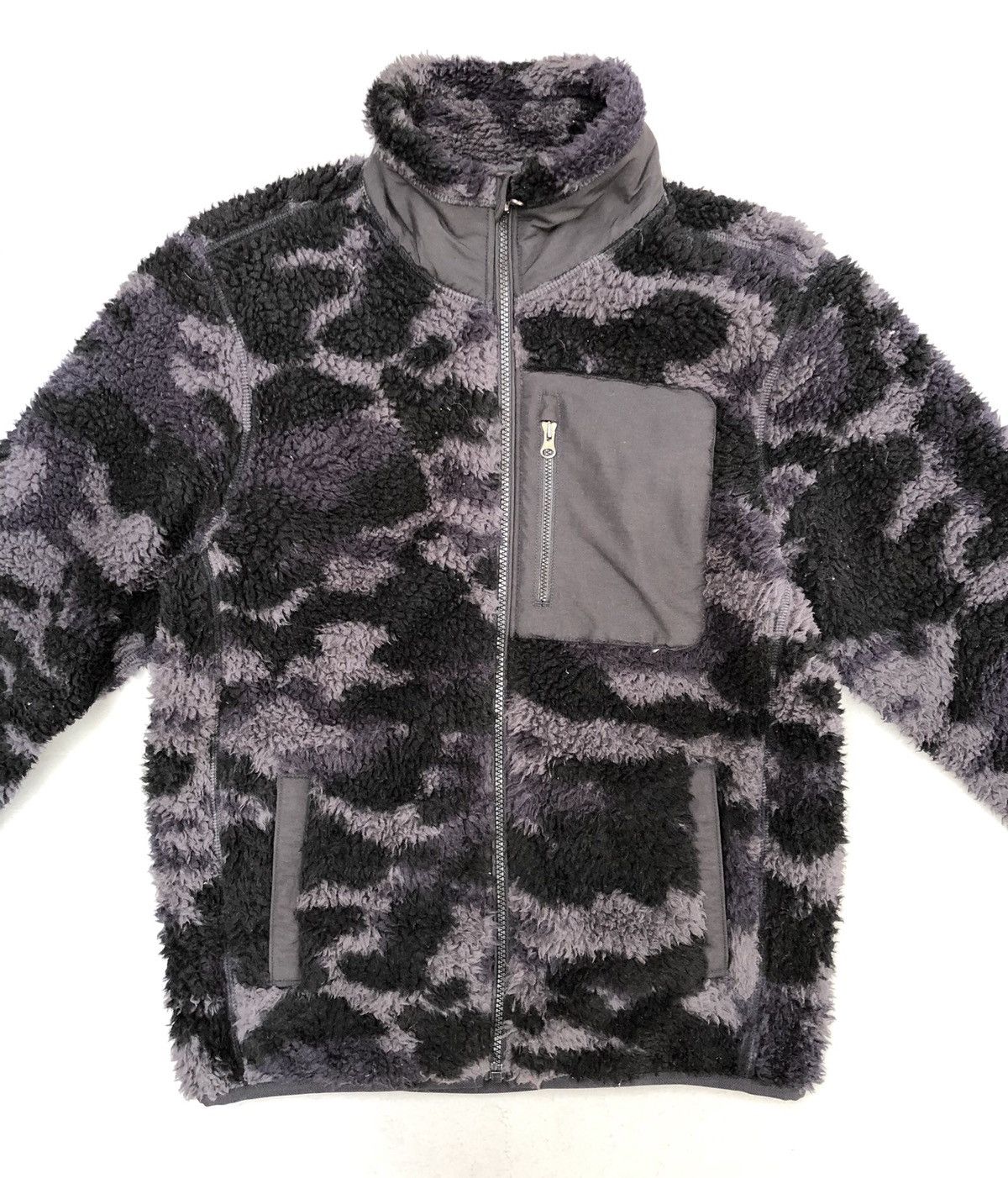 Uniqlo Uniqlo Camo Fleece Jacket Size US M / EU 48-50 / 2 - 2 Thumbnail