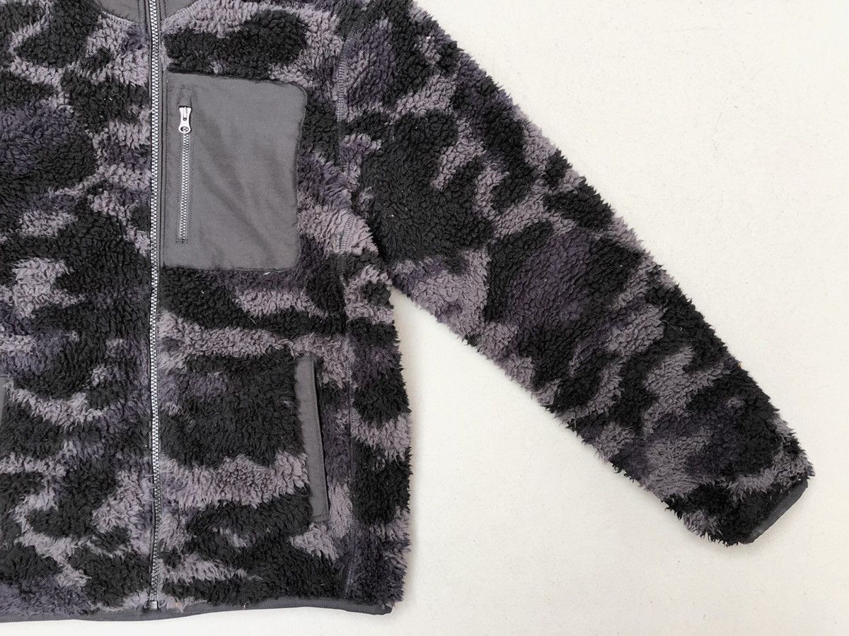 Uniqlo Uniqlo Camo Fleece Jacket Size US M / EU 48-50 / 2 - 5 Thumbnail