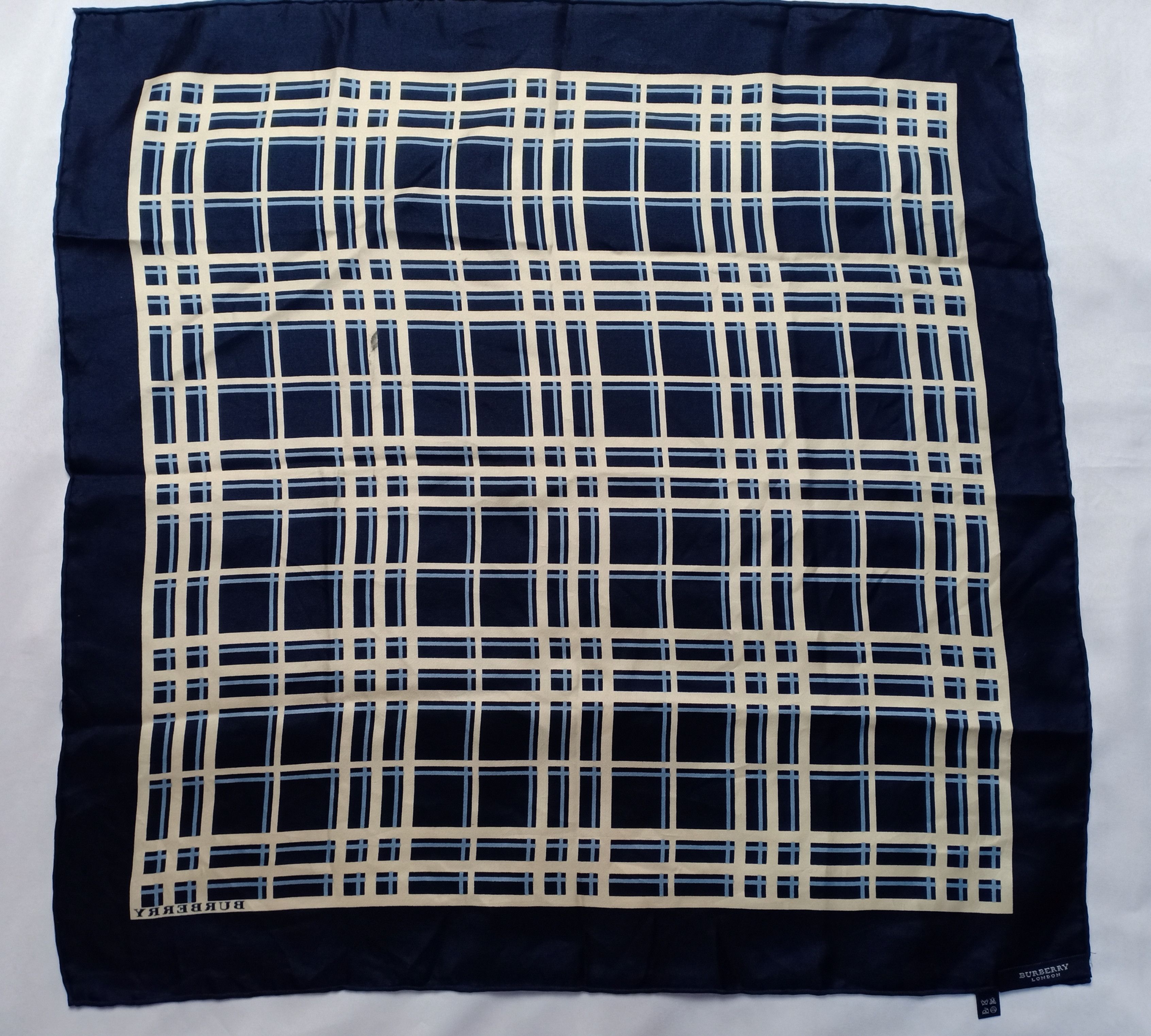 Burberry Vintage Burberry Bandana/Handkerchief Plaid Check Size ONE SIZE - 1 Thumbnail