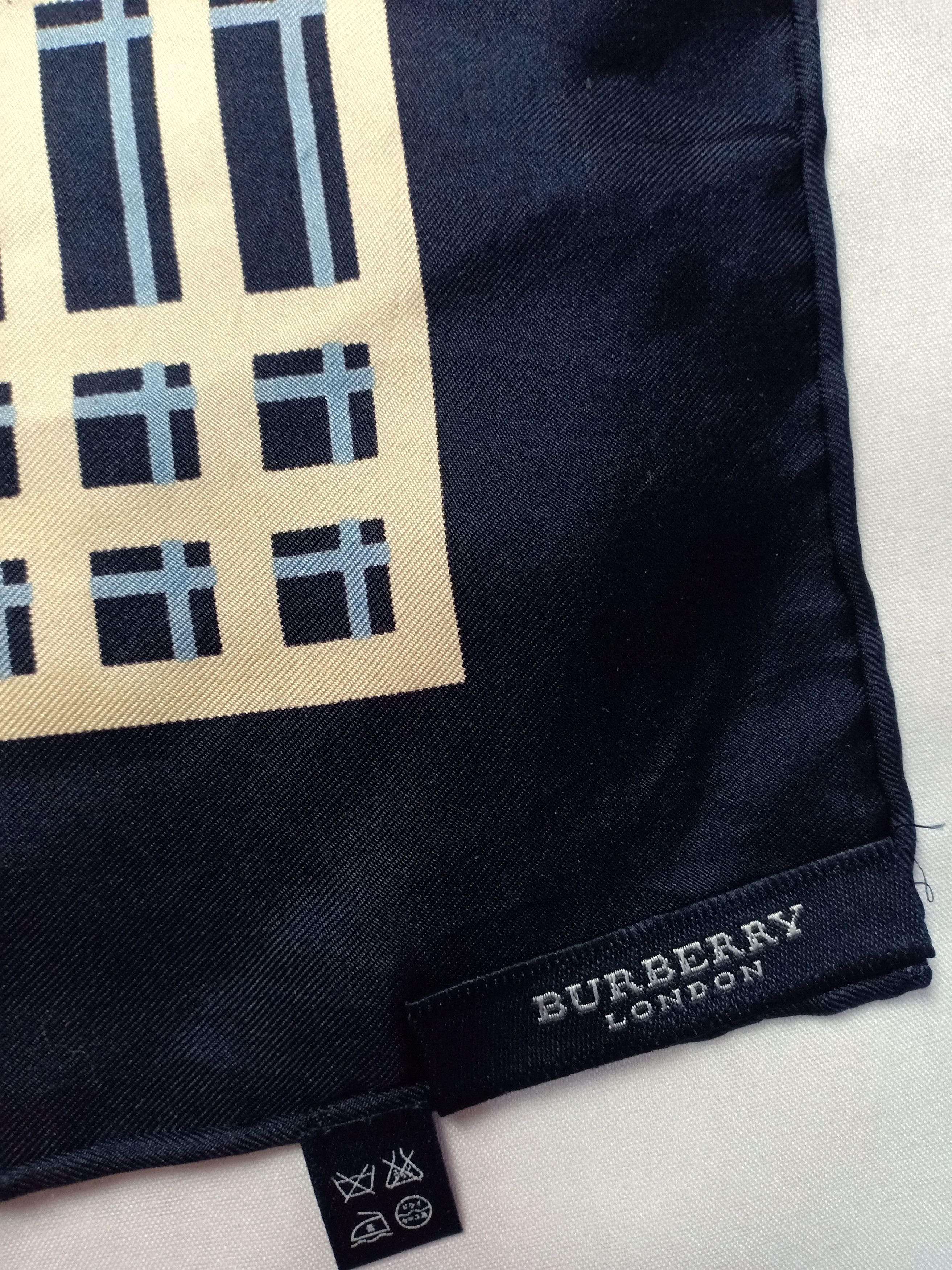 Burberry Vintage Burberry Bandana/Handkerchief Plaid Check Size ONE SIZE - 3 Thumbnail