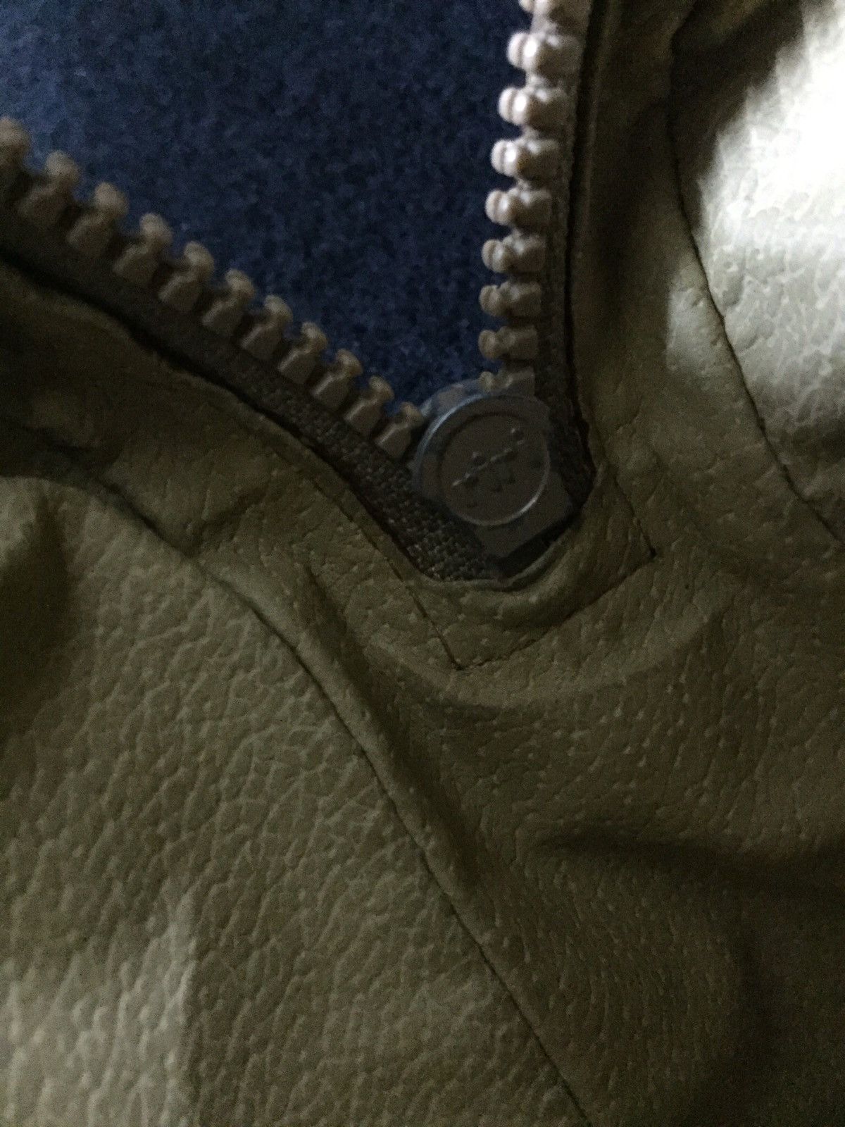 Gucci Vintage gucci slingbag riri zipper Size ONE SIZE - 12 Thumbnail
