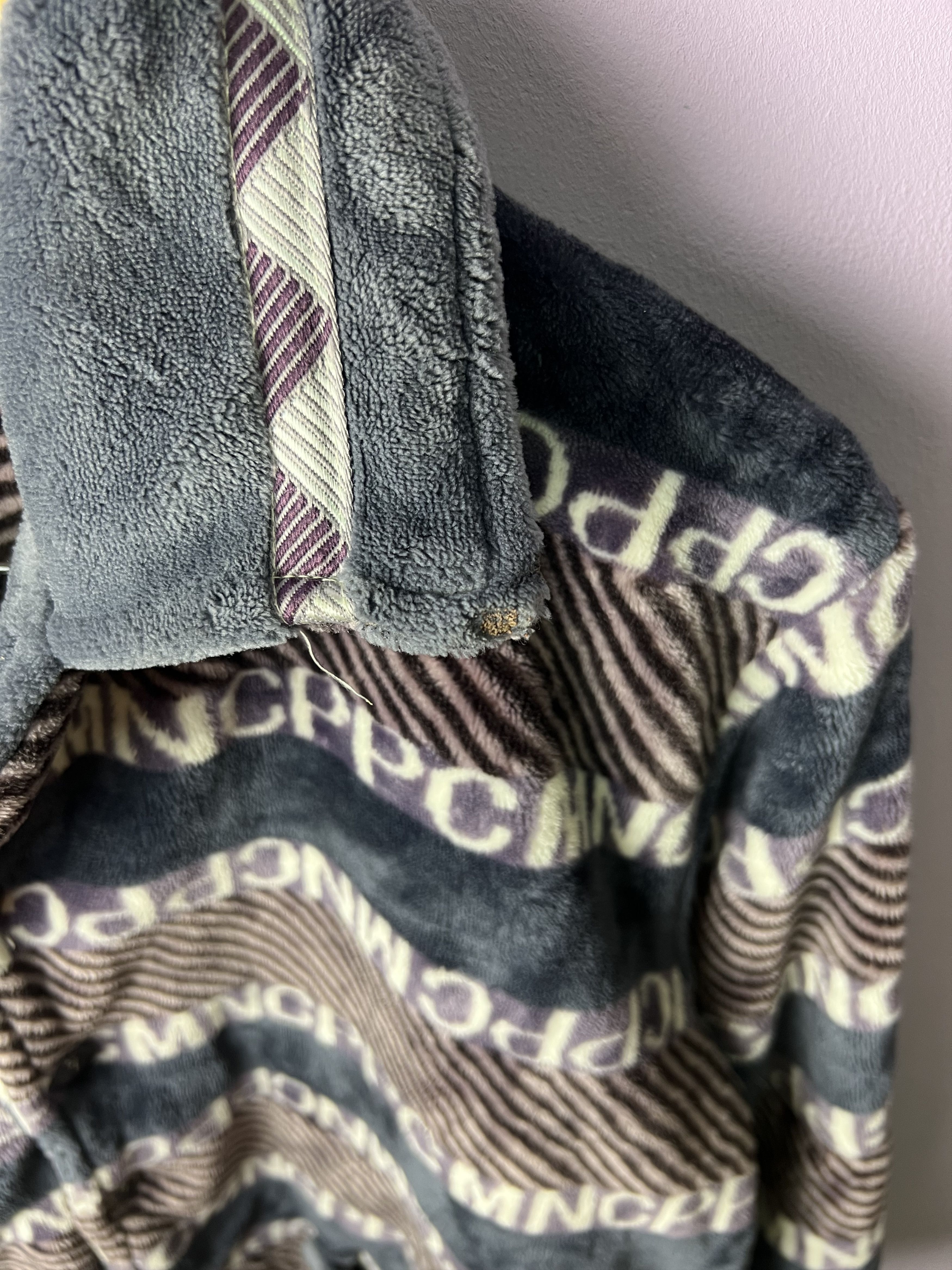 Japanese Brand 🔥Rare High & Low Button Printed Fleece Jackets Size US L / EU 52-54 / 3 - 6 Thumbnail