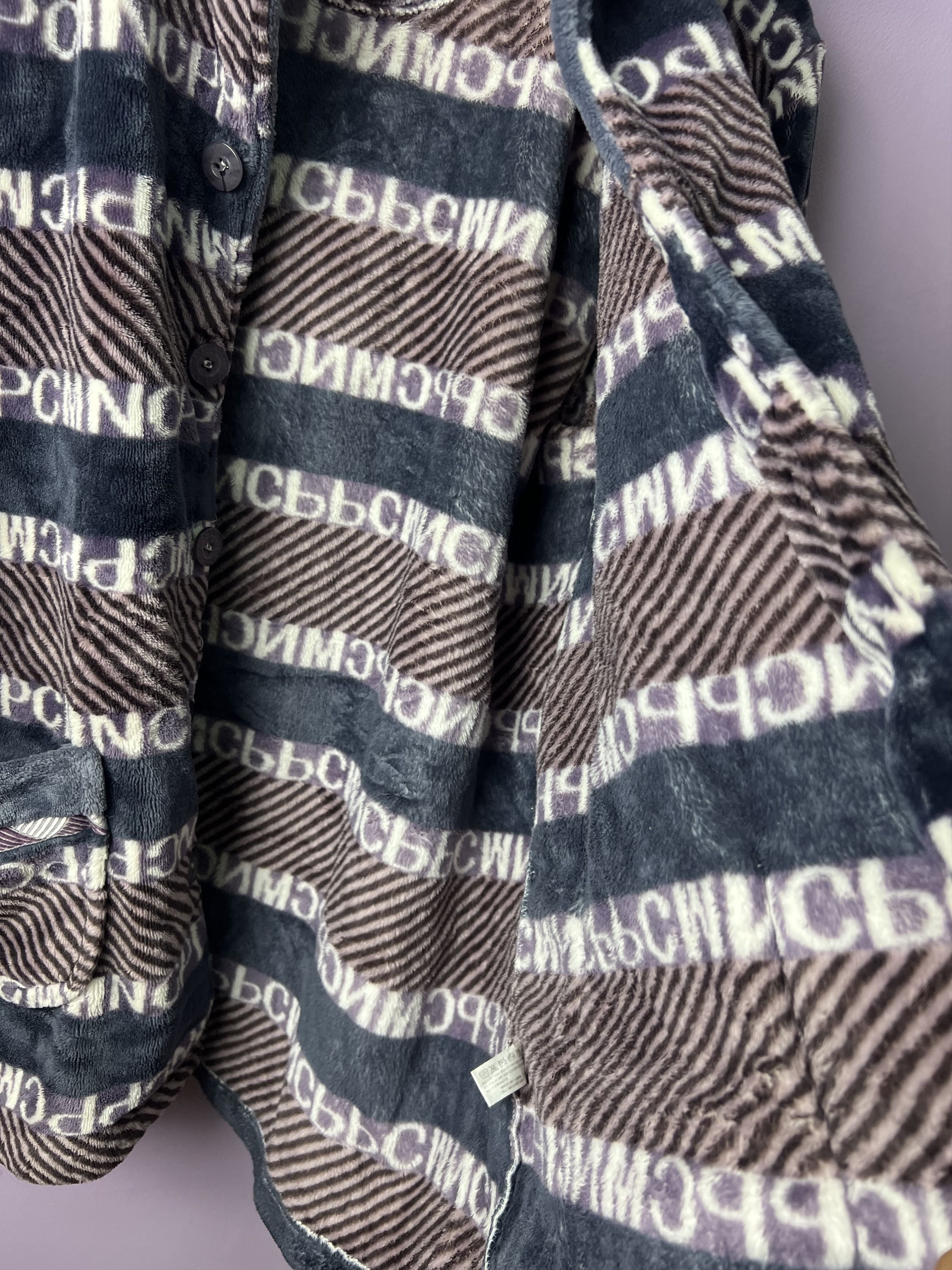Japanese Brand 🔥Rare High & Low Button Printed Fleece Jackets Size US L / EU 52-54 / 3 - 10 Thumbnail