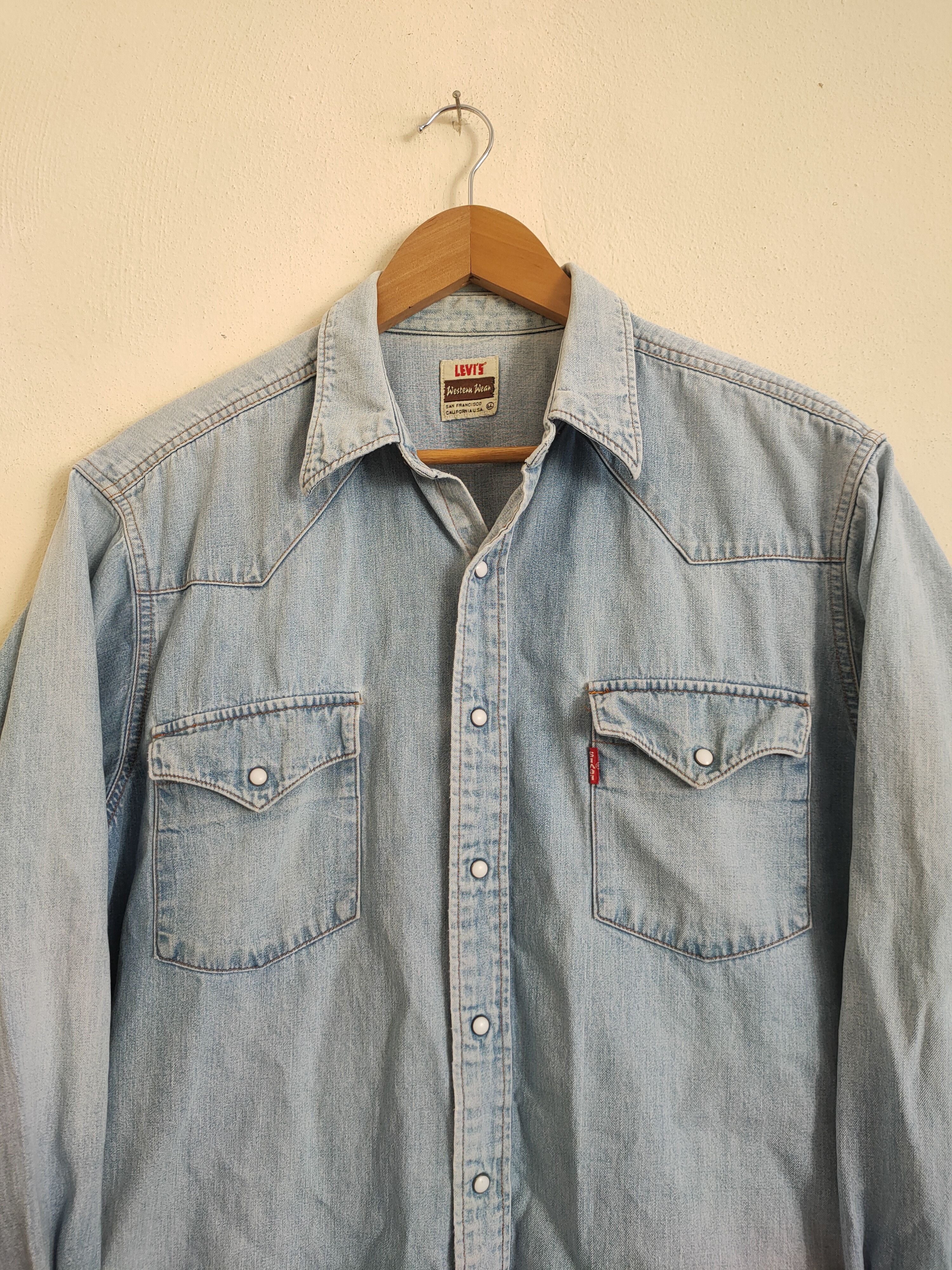 Levi's × Levi's Vintage Clothing × Vintage Vintage Levi's Denim button up shirt Size US XL / EU 56 / 4 - 4 Thumbnail