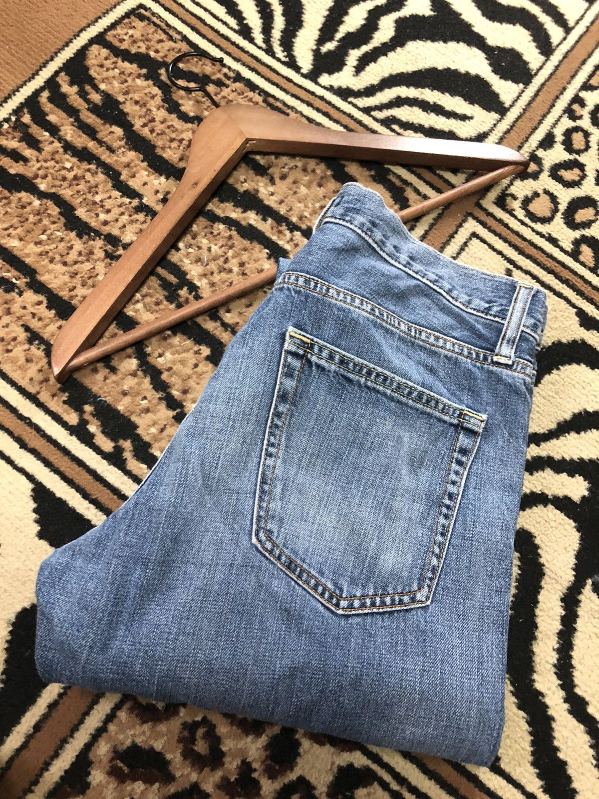 Uniqlo × Vintage VINTAGE SELVEDGE UNIQLO REGULAFIT BLUE WASH DISTRESED DENIM Size US 30 / EU 46 - 17 Thumbnail