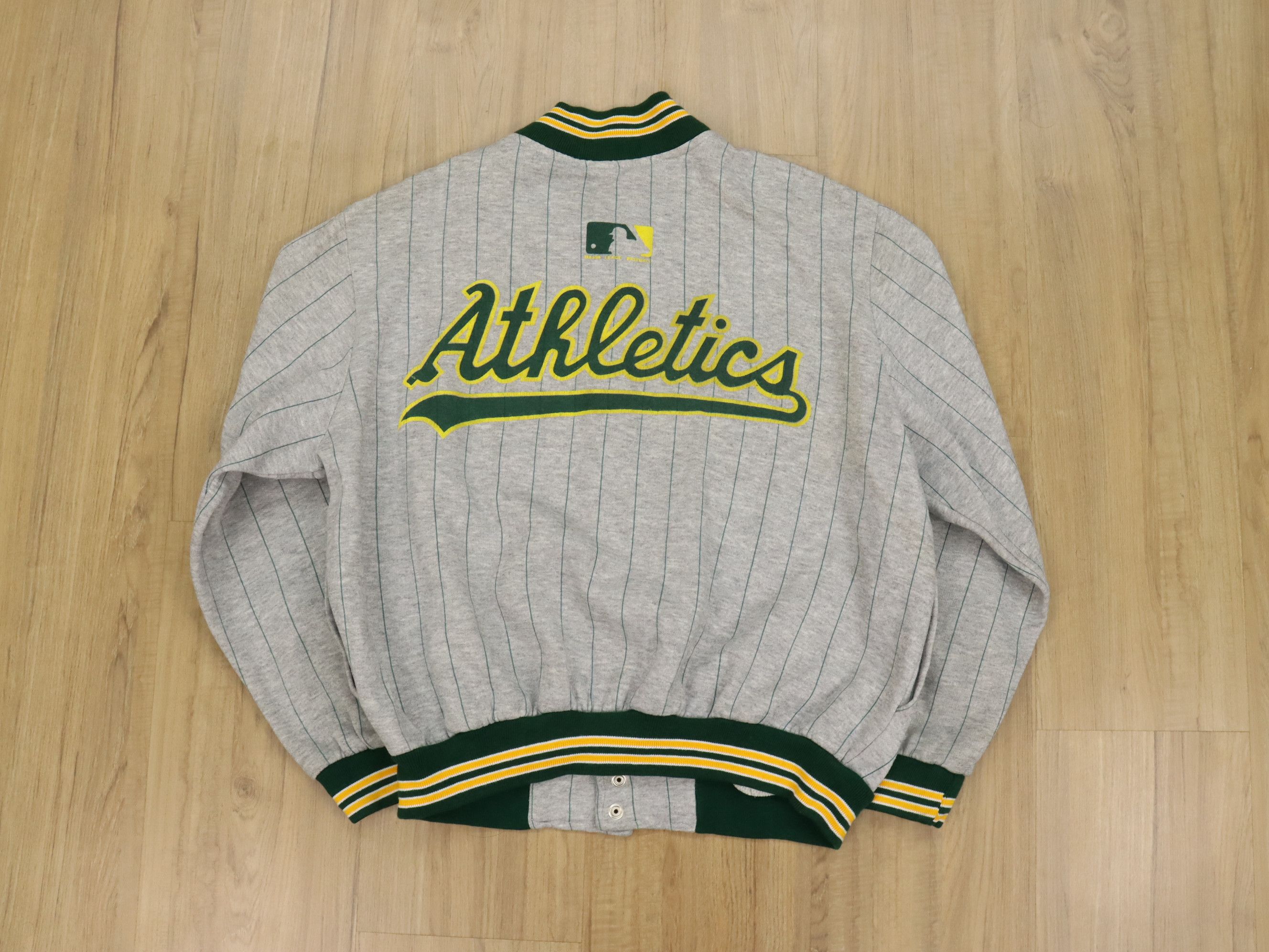 MLB × Vintage Vtg. 80's MLB Oakland A’s Athletics Pinstripe Bomber Jacket Size US M / EU 48-50 / 2 - 4 Thumbnail