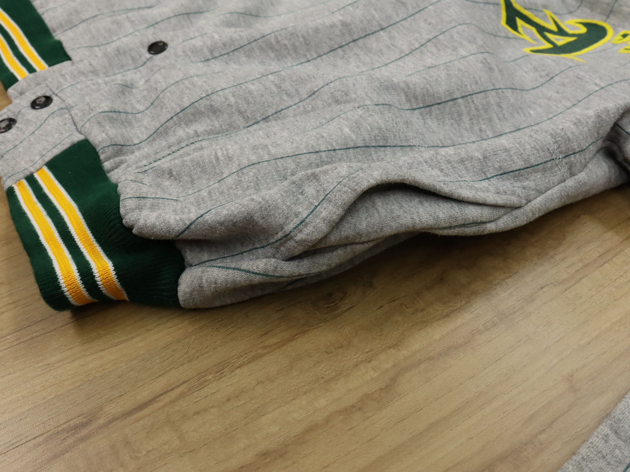 MLB × Vintage Vtg. 80's MLB Oakland A’s Athletics Pinstripe Bomber Jacket Size US M / EU 48-50 / 2 - 8 Thumbnail