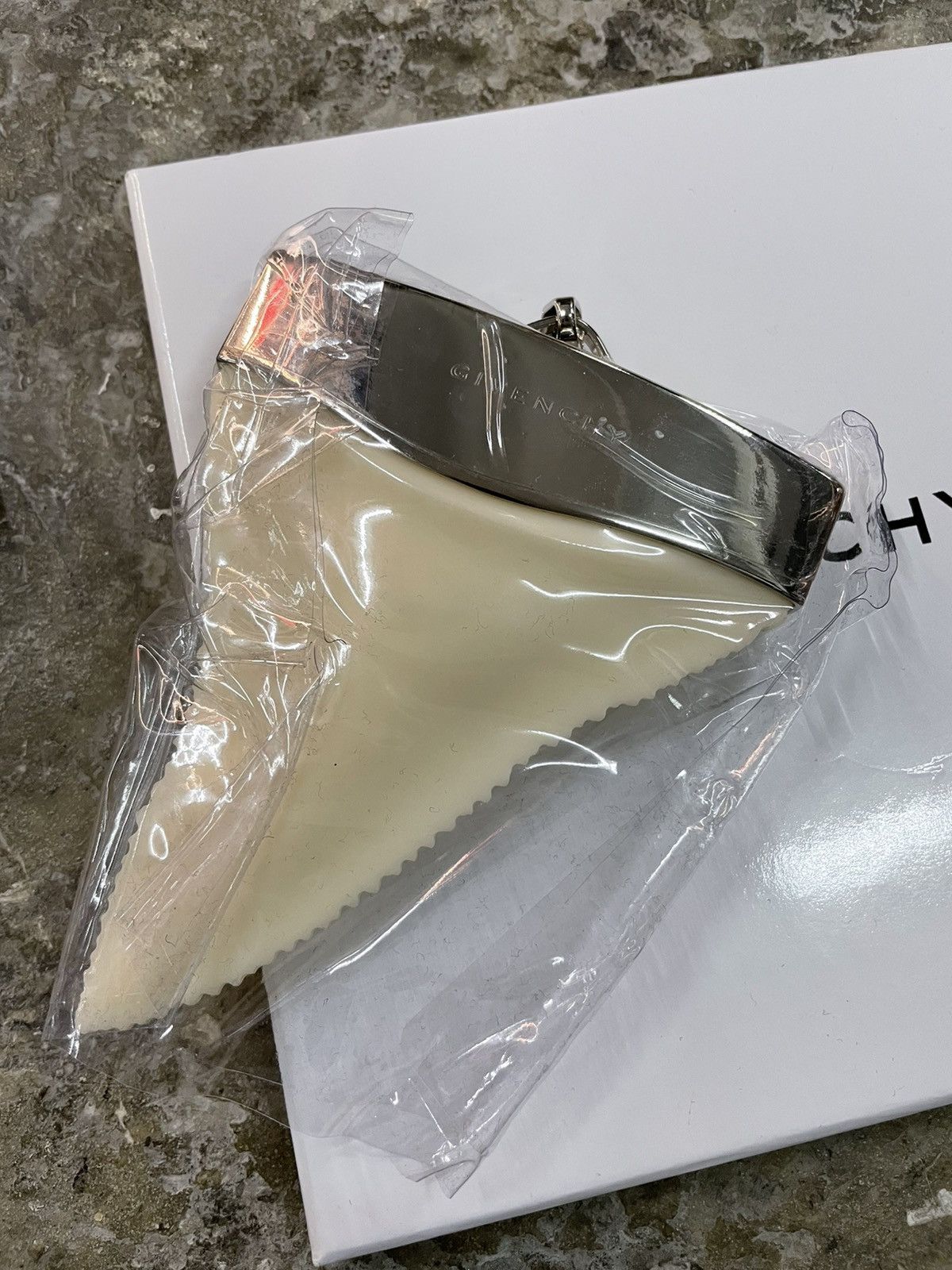 Givenchy givenchy shark tooth necklace Size ONE SIZE - 1 Thumbnail