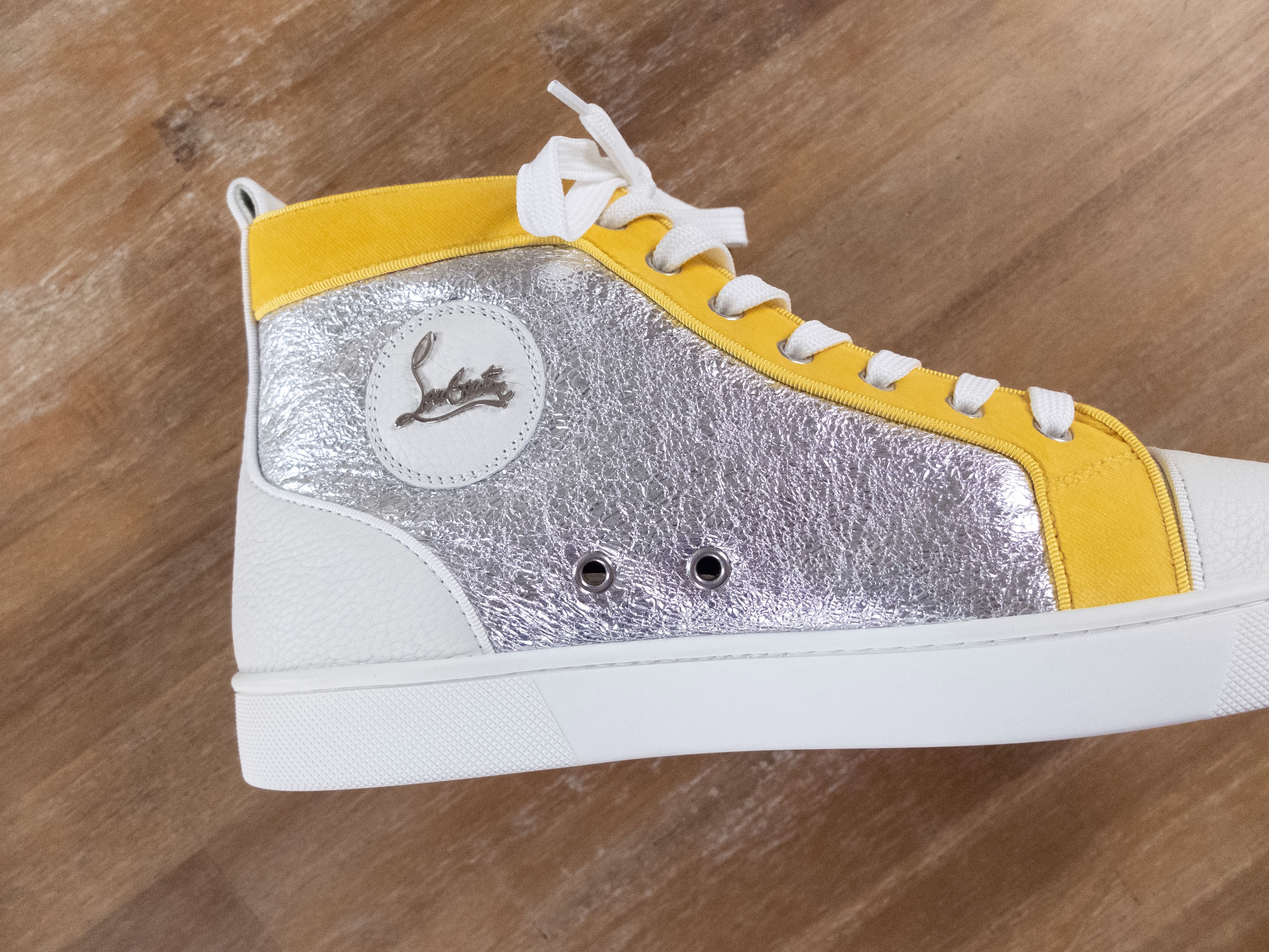 Christian Louboutin CHRISTIAN LOUBOUTIN Louis Orlato Flat silver sneakers 9 42 Size US 9 / EU 42 - 4 Thumbnail