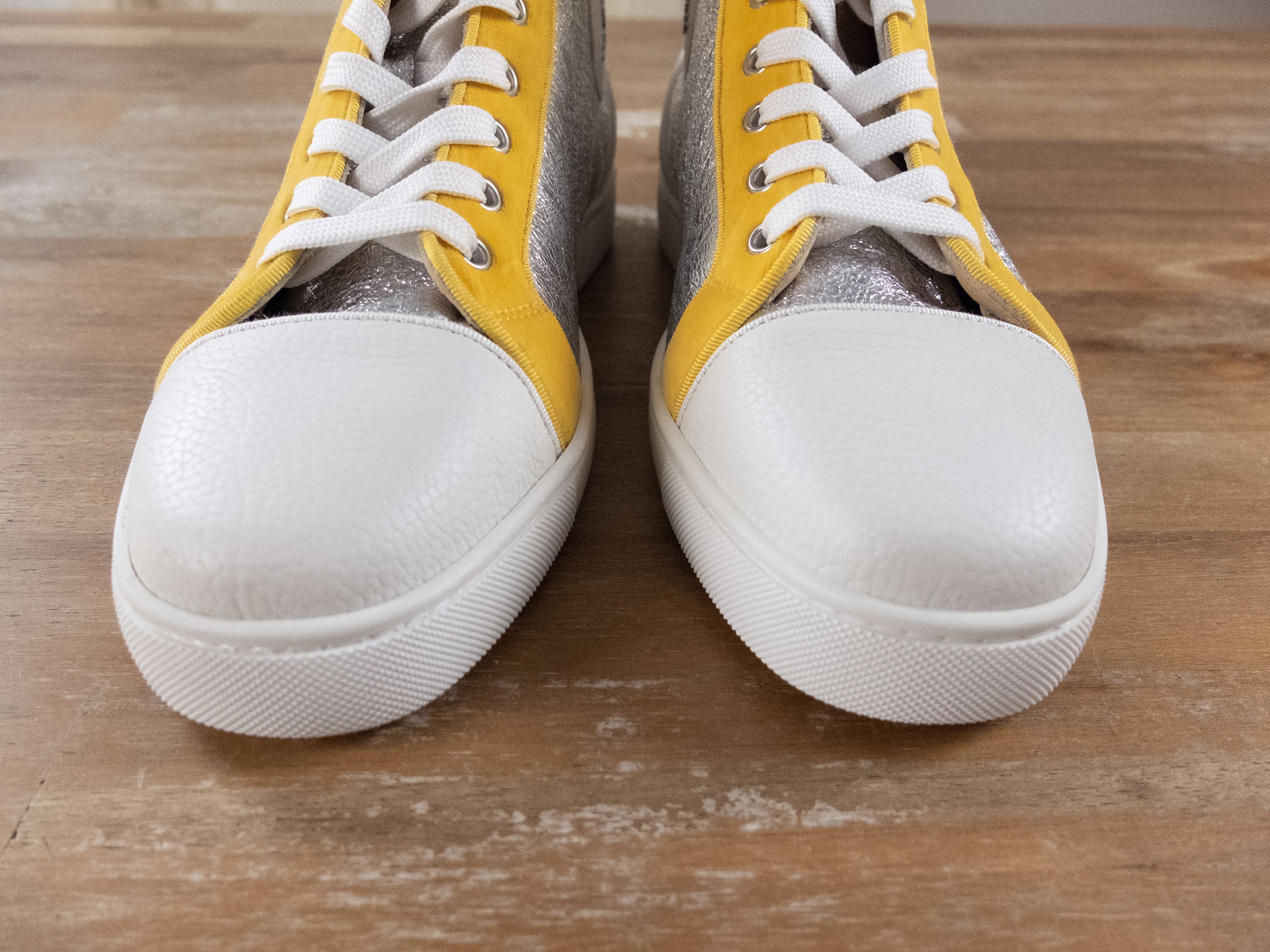 Christian Louboutin CHRISTIAN LOUBOUTIN Louis Orlato Flat silver sneakers 9 42 Size US 9 / EU 42 - 3 Thumbnail