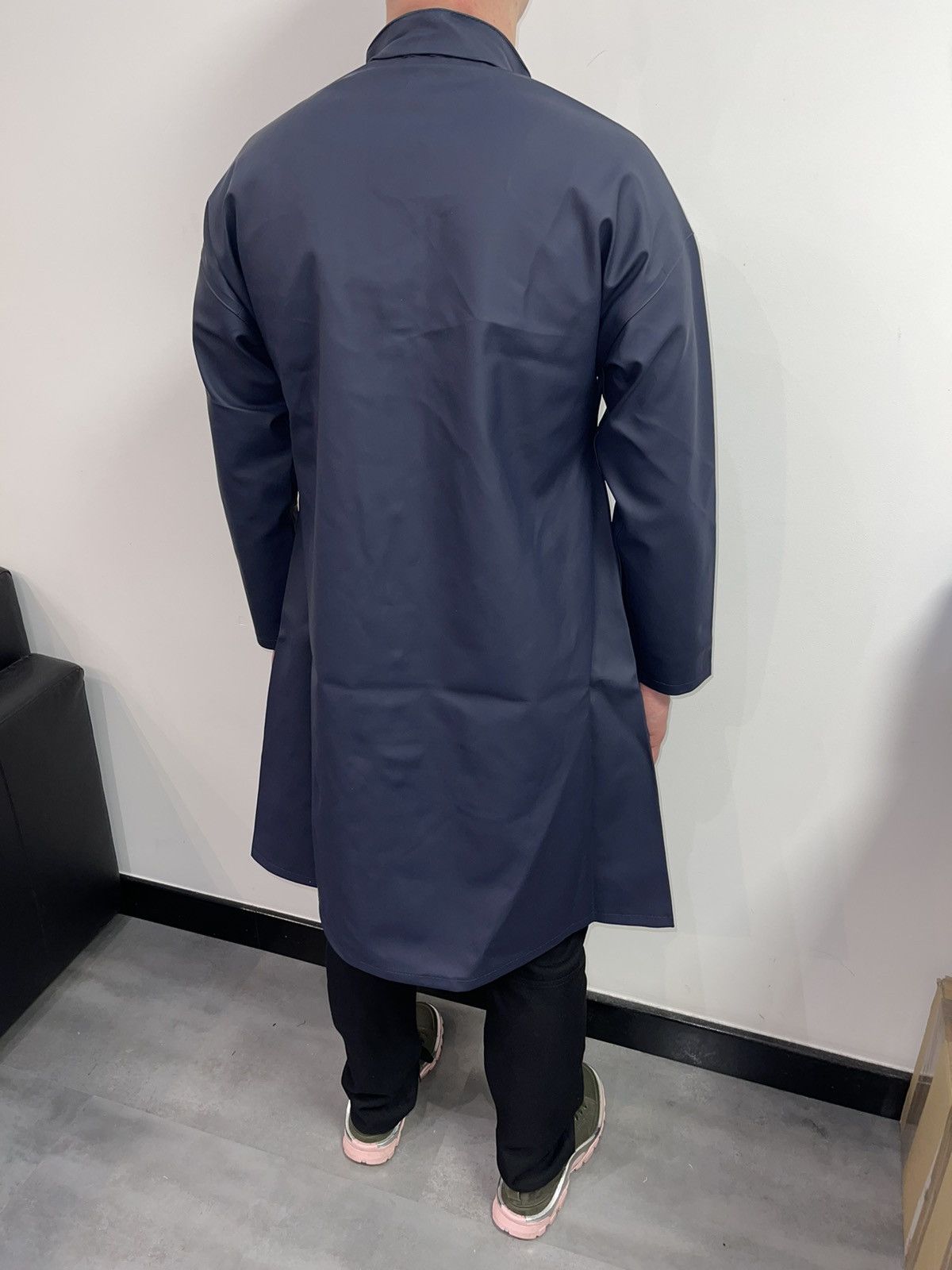 Stutterheim DS! Stutterheim Alvik Navy Raincoat Size US M / EU 48-50 / 2 - 2 Thumbnail
