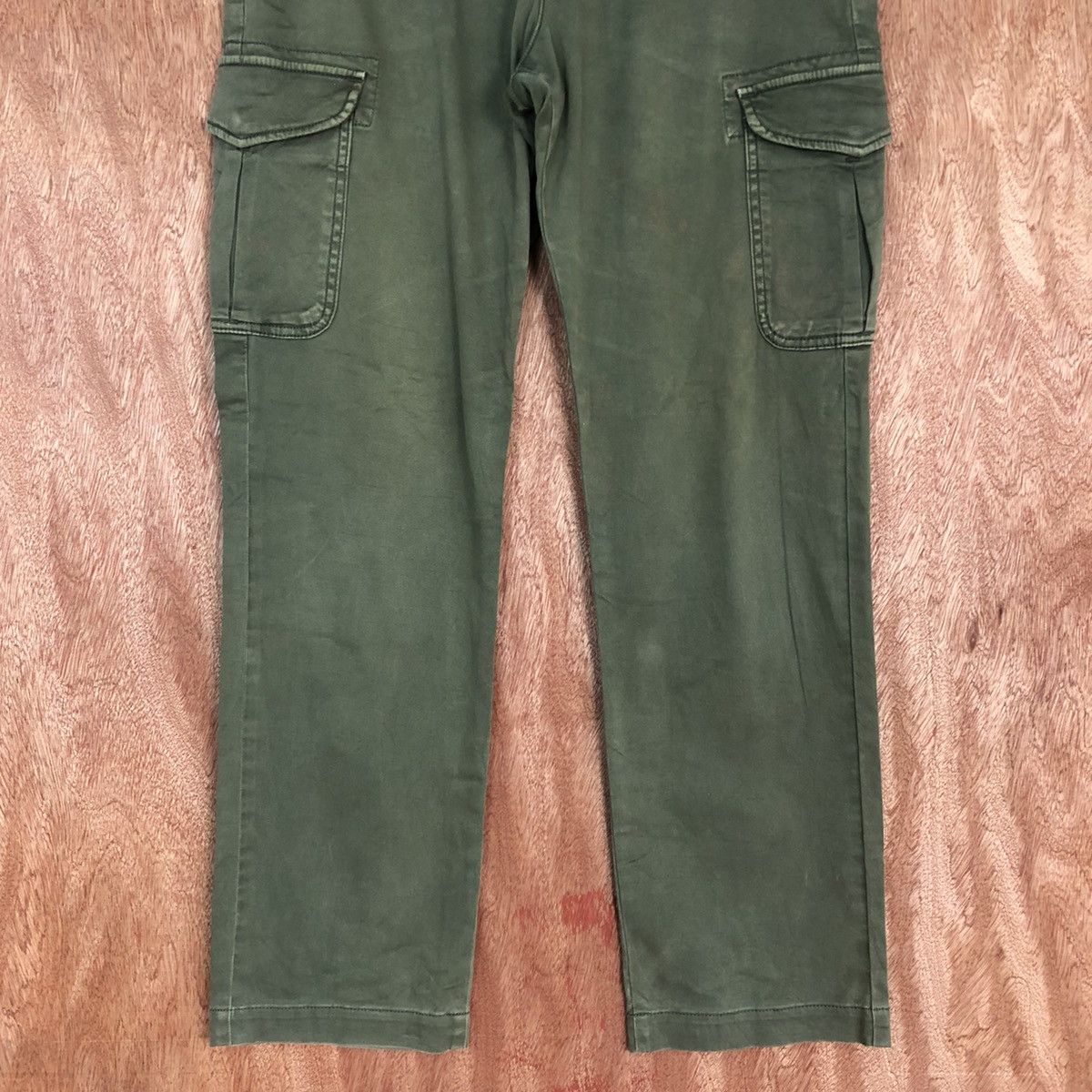 Japanese Brand Uniqlo Green Multipocket utility Cargo Pants #2640 Size US 32 / EU 48 - 3 Thumbnail