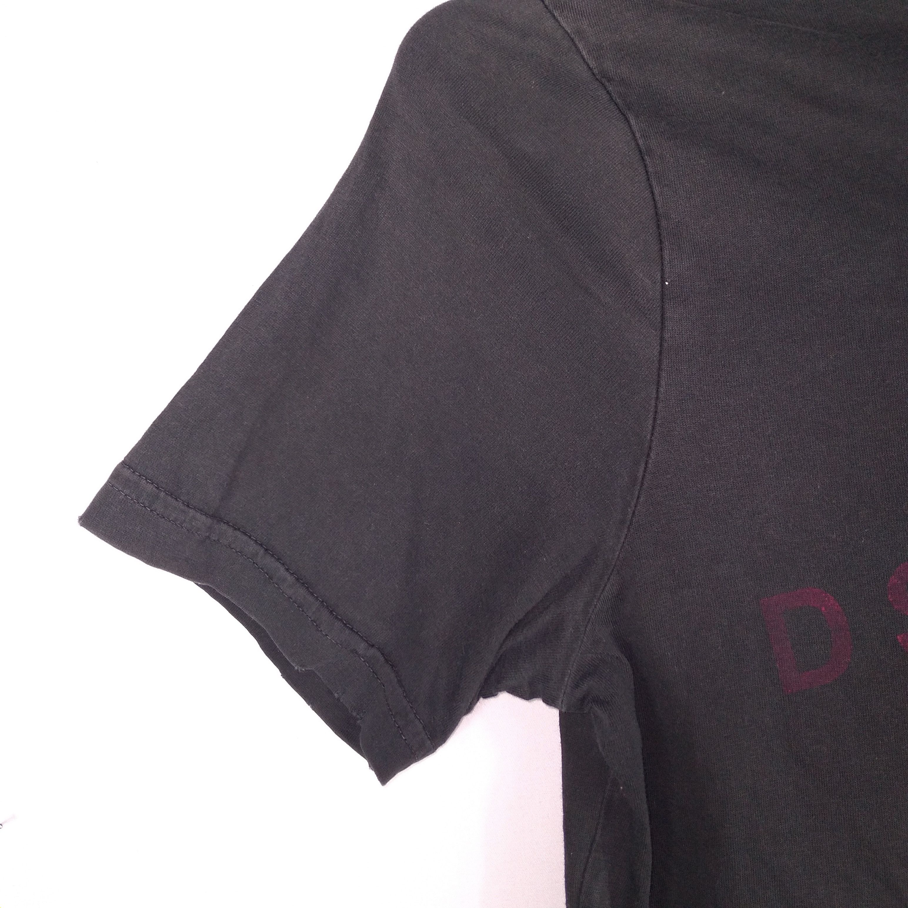 Dsquared2 × Vintage Vintage Dsquared Spellout Distrressed Punk Style Tee Size US S / EU 44-46 / 1 - 6 Thumbnail