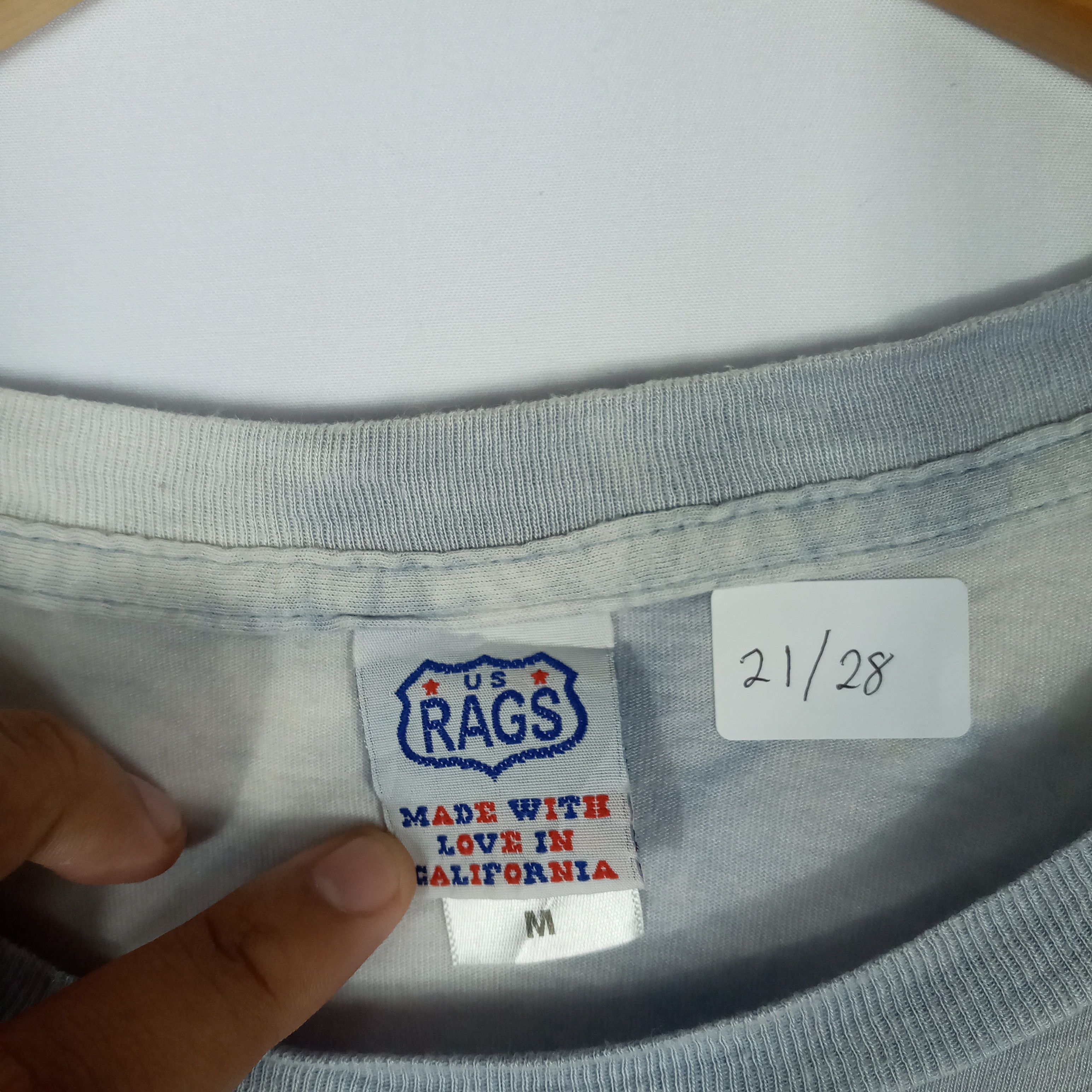 Vintage Vintage US Rags Parody Live Aid Saves Lives Concert Tee Size US L / EU 52-54 / 3 - 10 Thumbnail