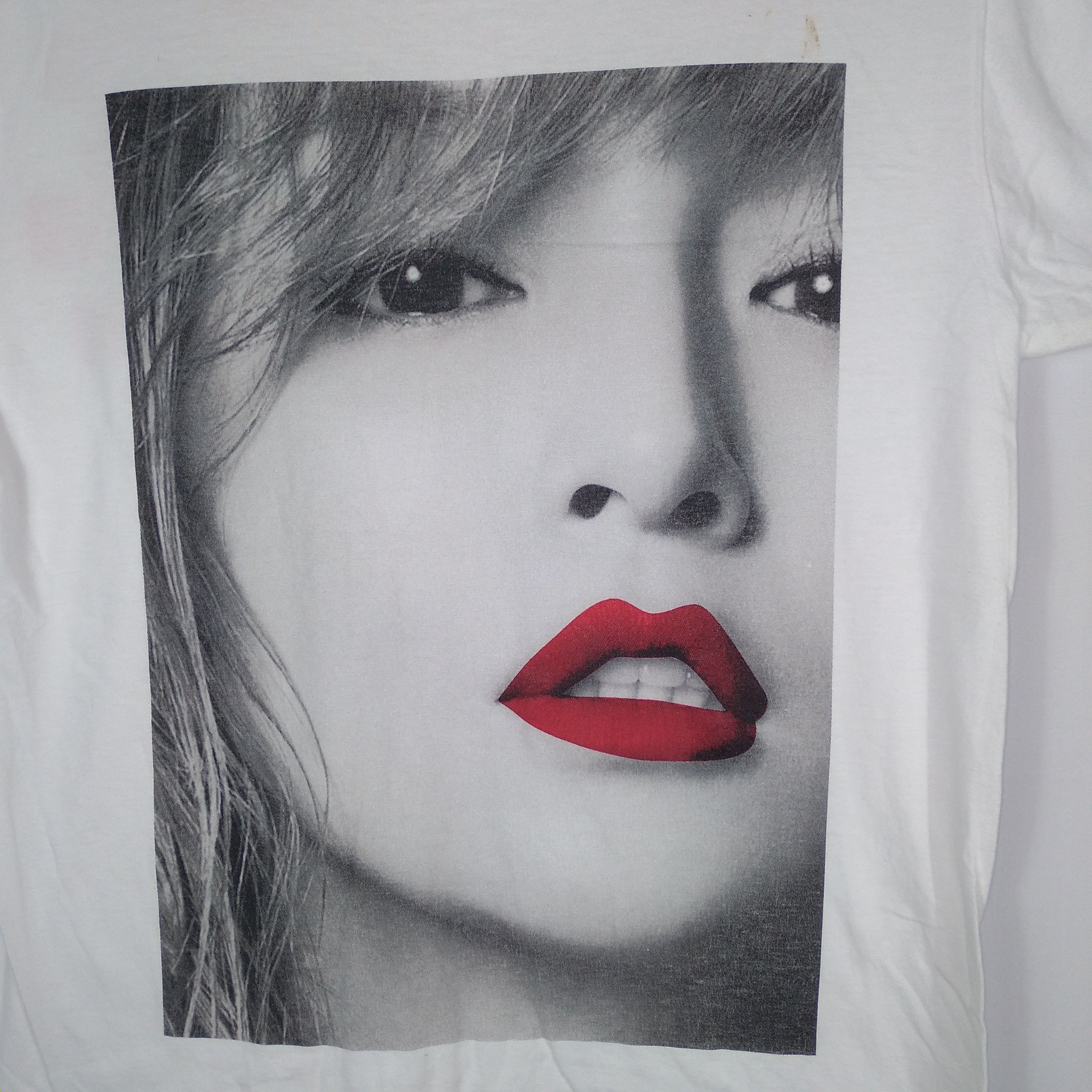 Band Tees × Vintage Vintage 2000s Ayumi Hamasaki Big Image Tour Tee Size US M / EU 48-50 / 2 - 2 Thumbnail