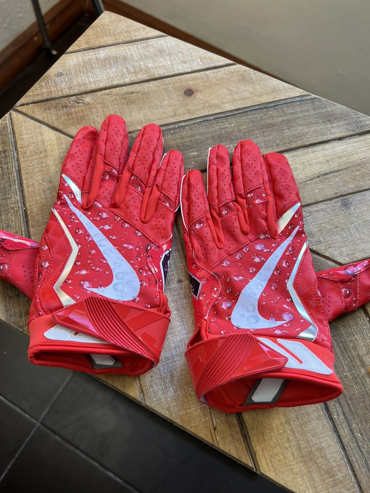 Supreme Supreme Nike Vapor Jet 4.0 Football Gloves | Grailed