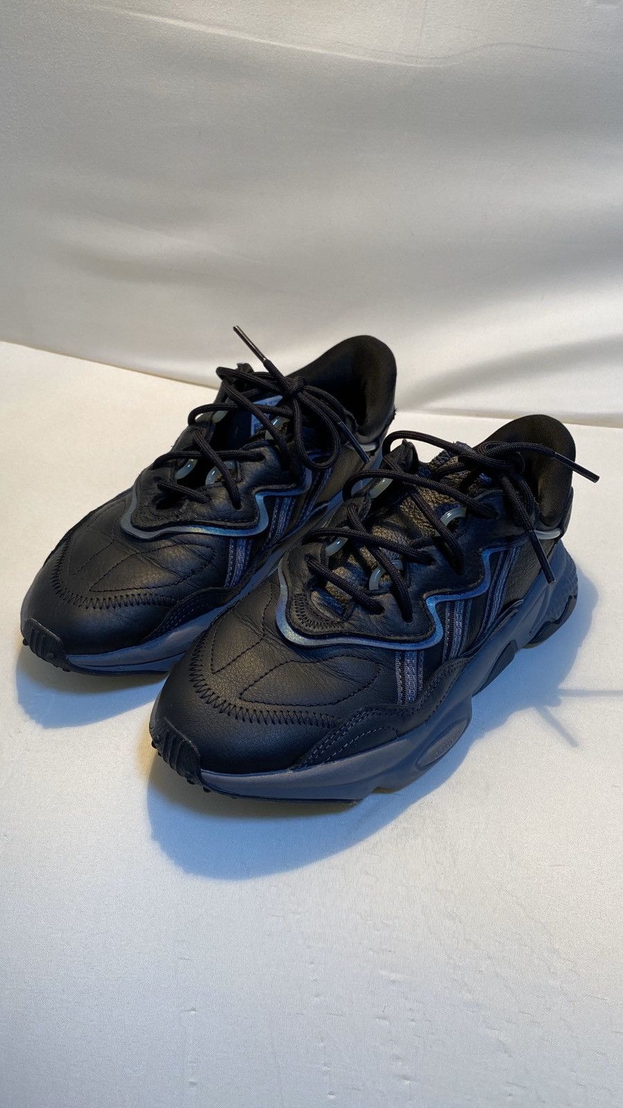 Adidas Adidas ozweego 7us Size US 7 / EU 40 - 2 Thumbnail