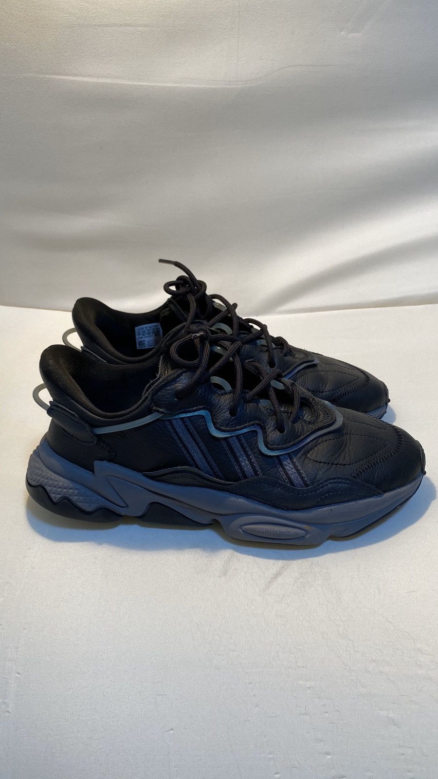 Adidas Adidas ozweego 7us Size US 7 / EU 40 - 3 Thumbnail
