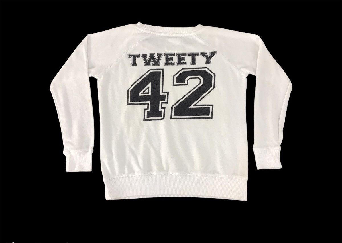 Vintage × Warner Bros Vintage Warner Bros Looney Tunes Tweety 42 Big Logo Style Size US S / EU 44-46 / 1 - 2 Thumbnail