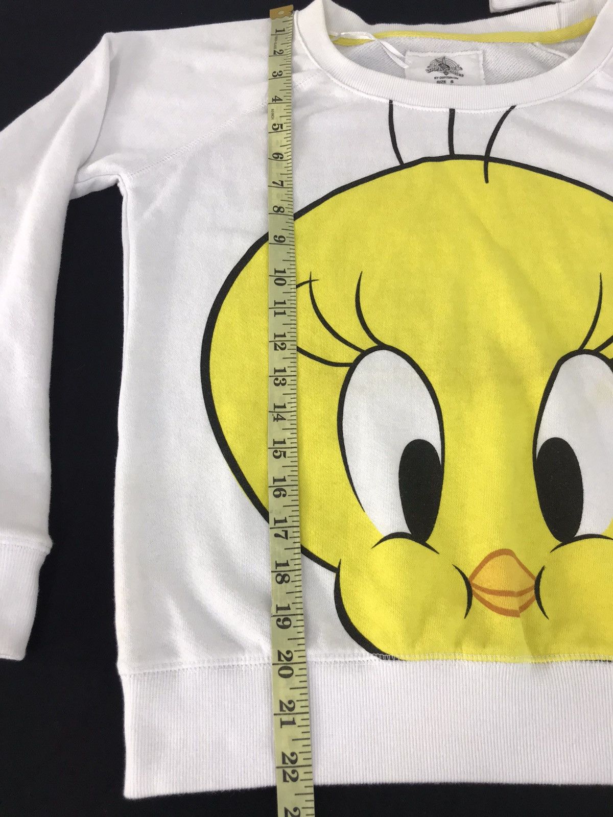 Vintage × Warner Bros Vintage Warner Bros Looney Tunes Tweety 42 Big Logo Style Size US S / EU 44-46 / 1 - 9 Thumbnail
