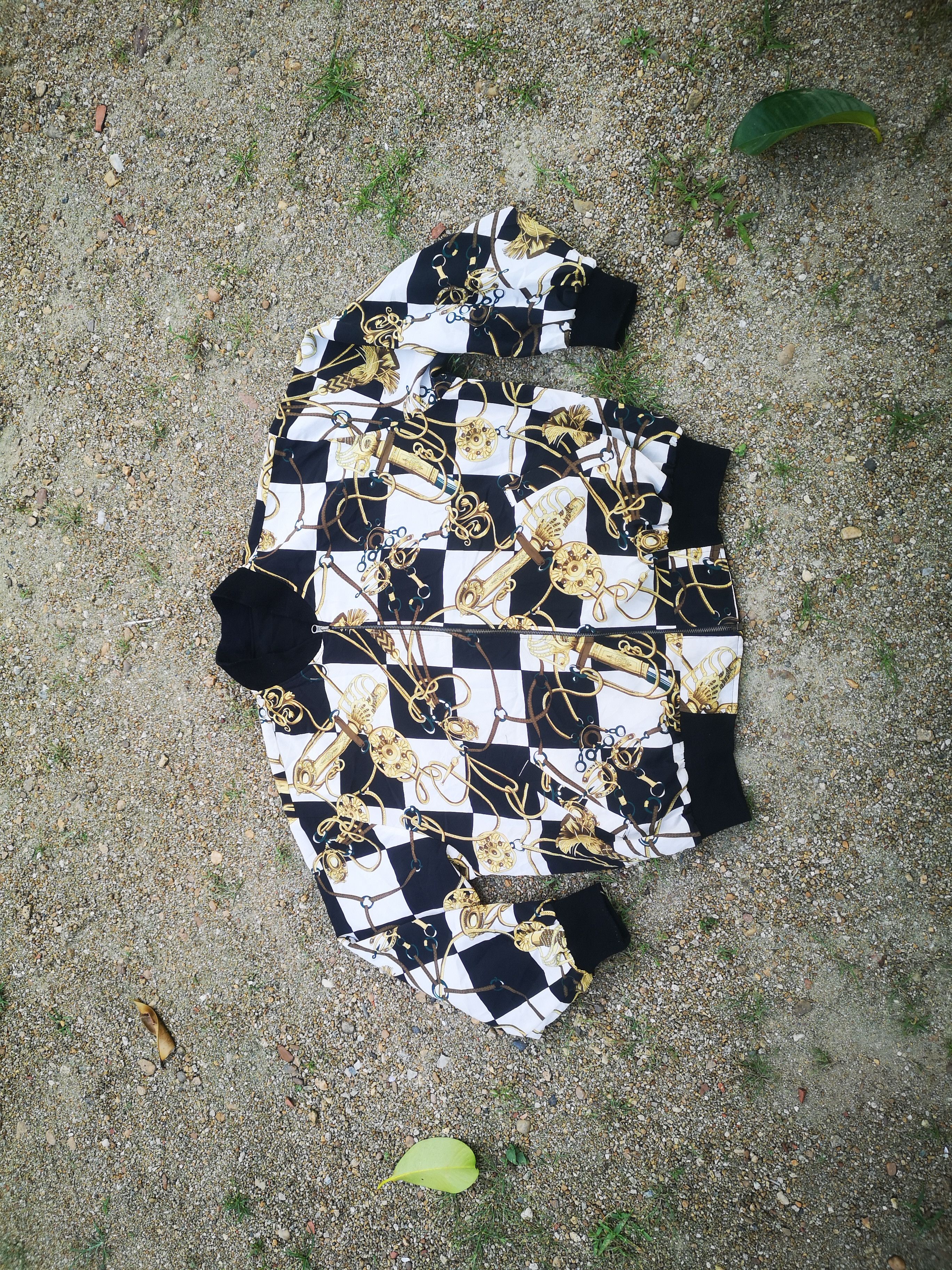 Japanese Brand × Vintage VERCASE Inspire with logo Reversible Bomber ...