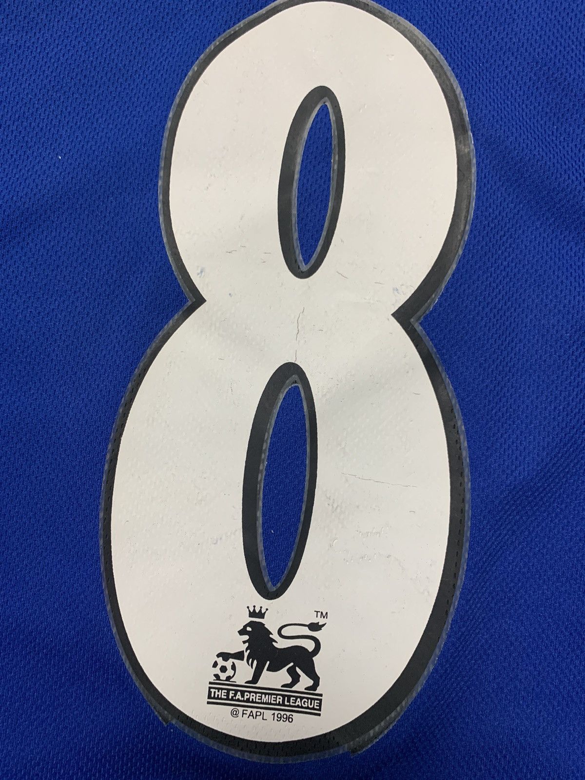 Umbro Vintage soccer jersey Chelsea 8 Lampard Umbro size L Size US L / EU 52-54 / 3 - 8 Thumbnail