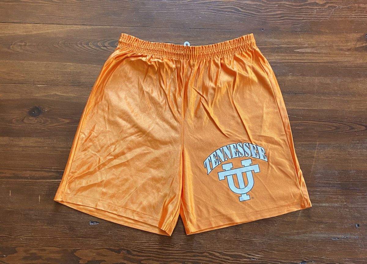 Vintage Vintage 90’s University of Tennessee Athletic Shorts Size US 38 / EU 54 - 2 Thumbnail