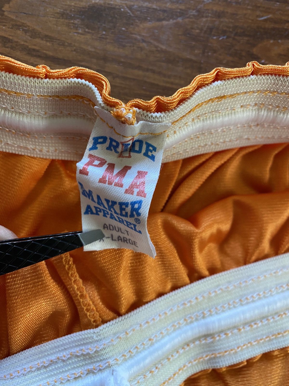 Vintage Vintage 90’s University of Tennessee Athletic Shorts Size US 38 / EU 54 - 8 Thumbnail