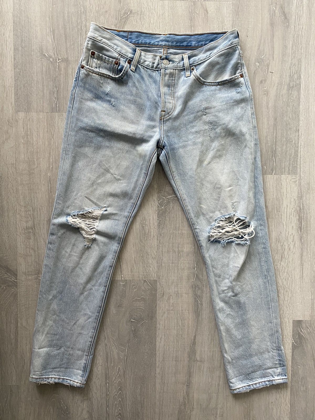 Levi's Levi’s 501 CT baby blue jeans distressed Size US 31 - 8 Thumbnail