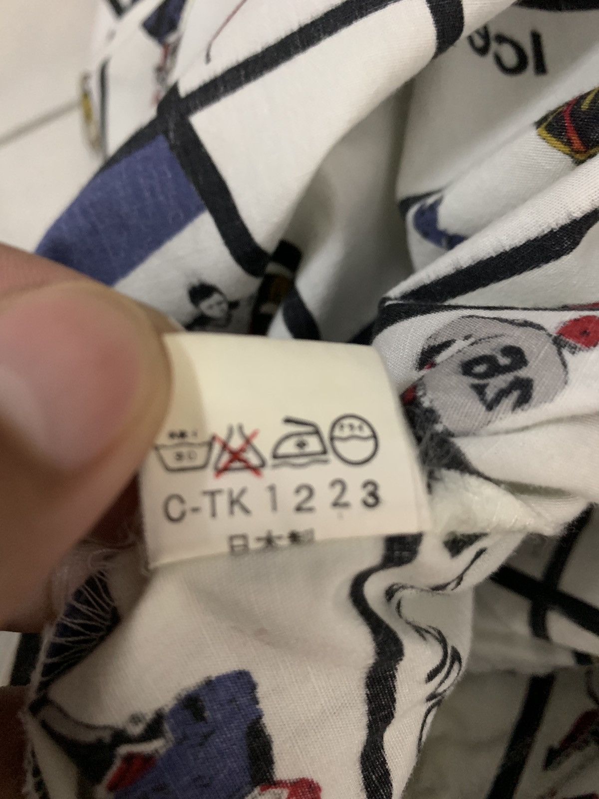 Japanese Brand Vintage Sports All Print Ice Hockey Pullover Half Zip Shirts Size US L / EU 52-54 / 3 - 6 Thumbnail