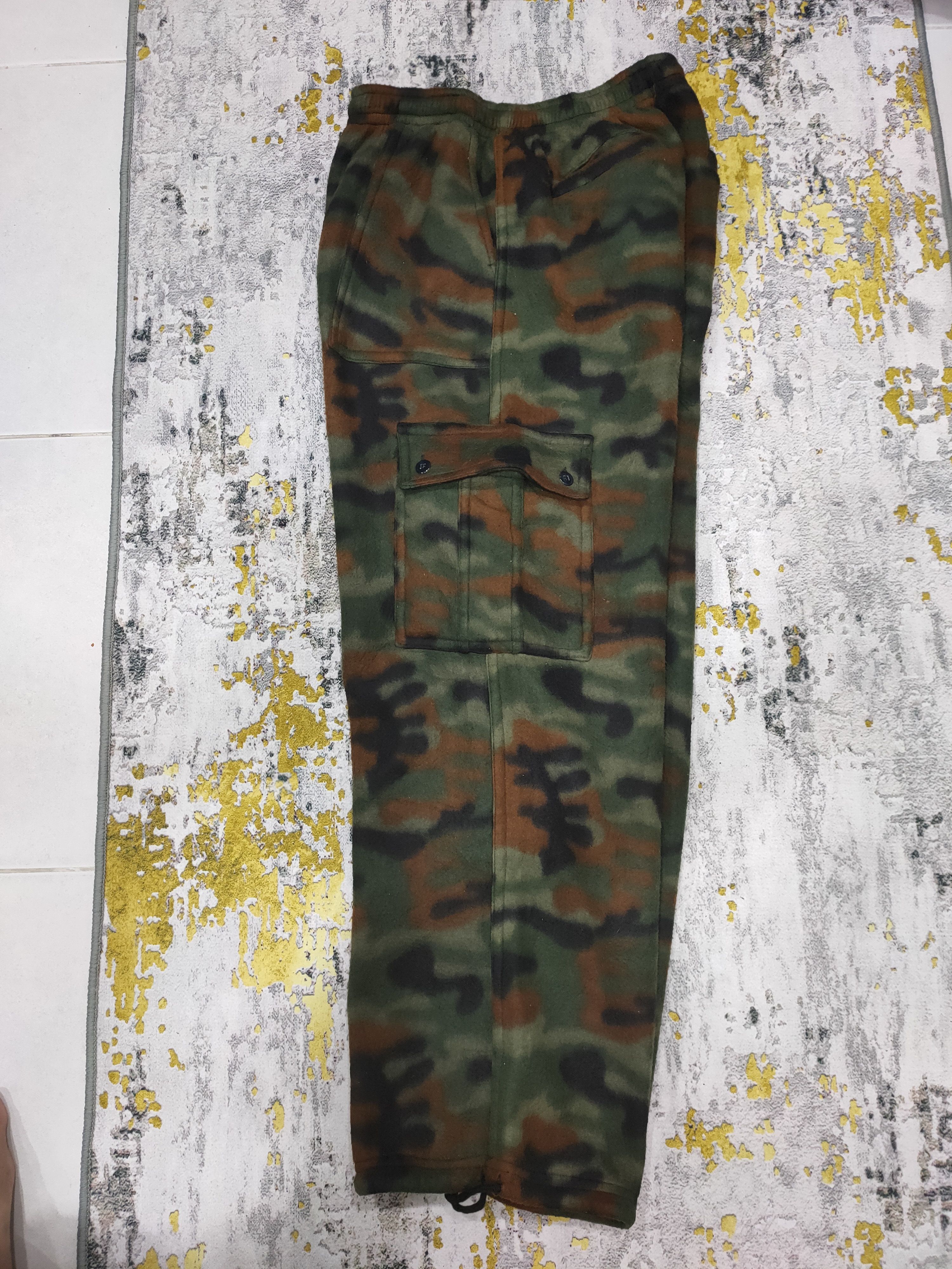 Japanese Brand Vintage Camo Cargo pocket Pants Size US 29 - 6 Thumbnail
