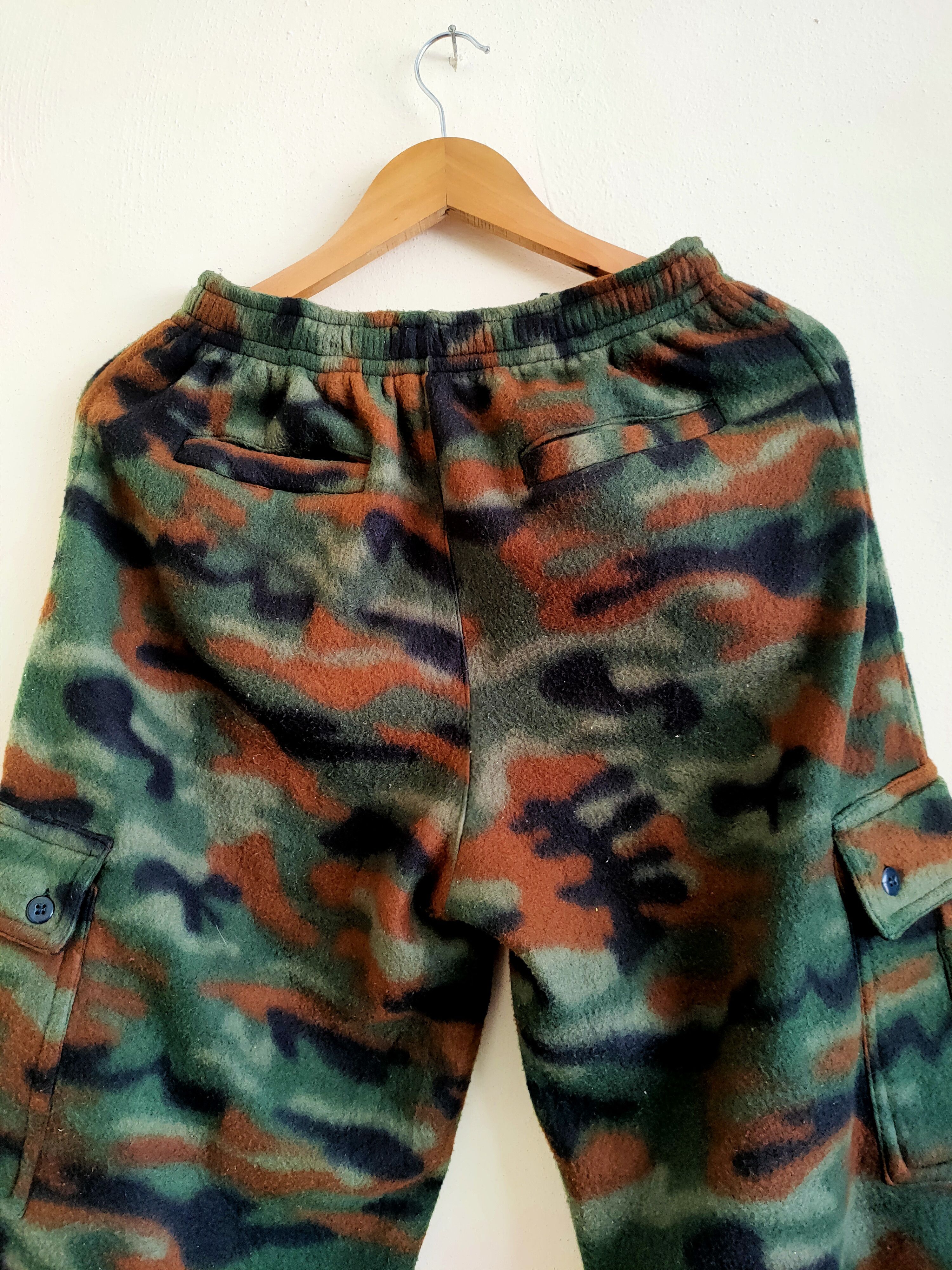 Japanese Brand Vintage Camo Cargo pocket Pants Size US 29 - 4 Thumbnail