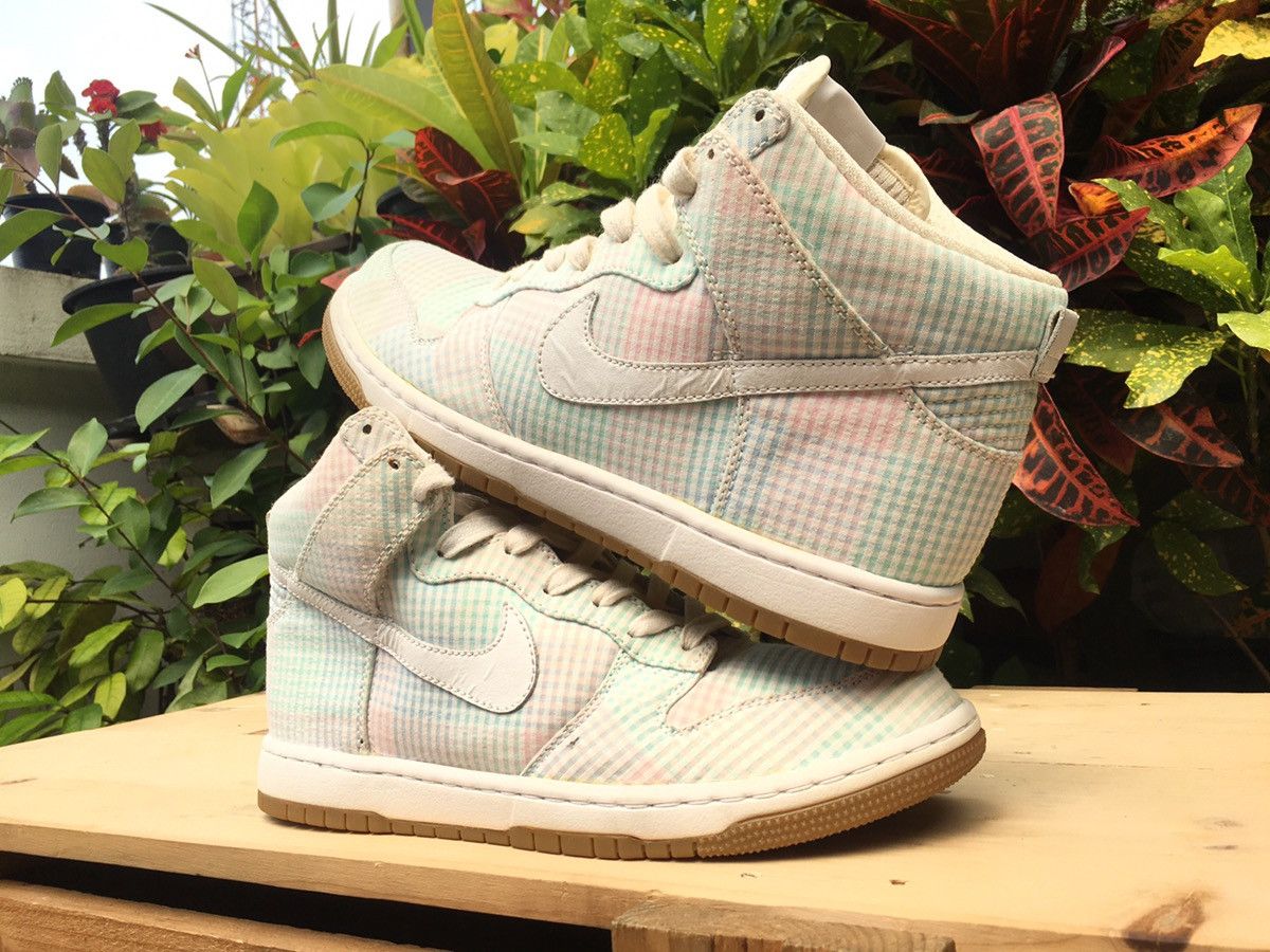 Nike × Supreme 🔥 Rare Nike Dunk High Supreme Fun Shirt Size US 8.5 / EU 41-42 - 1 Thumbnail