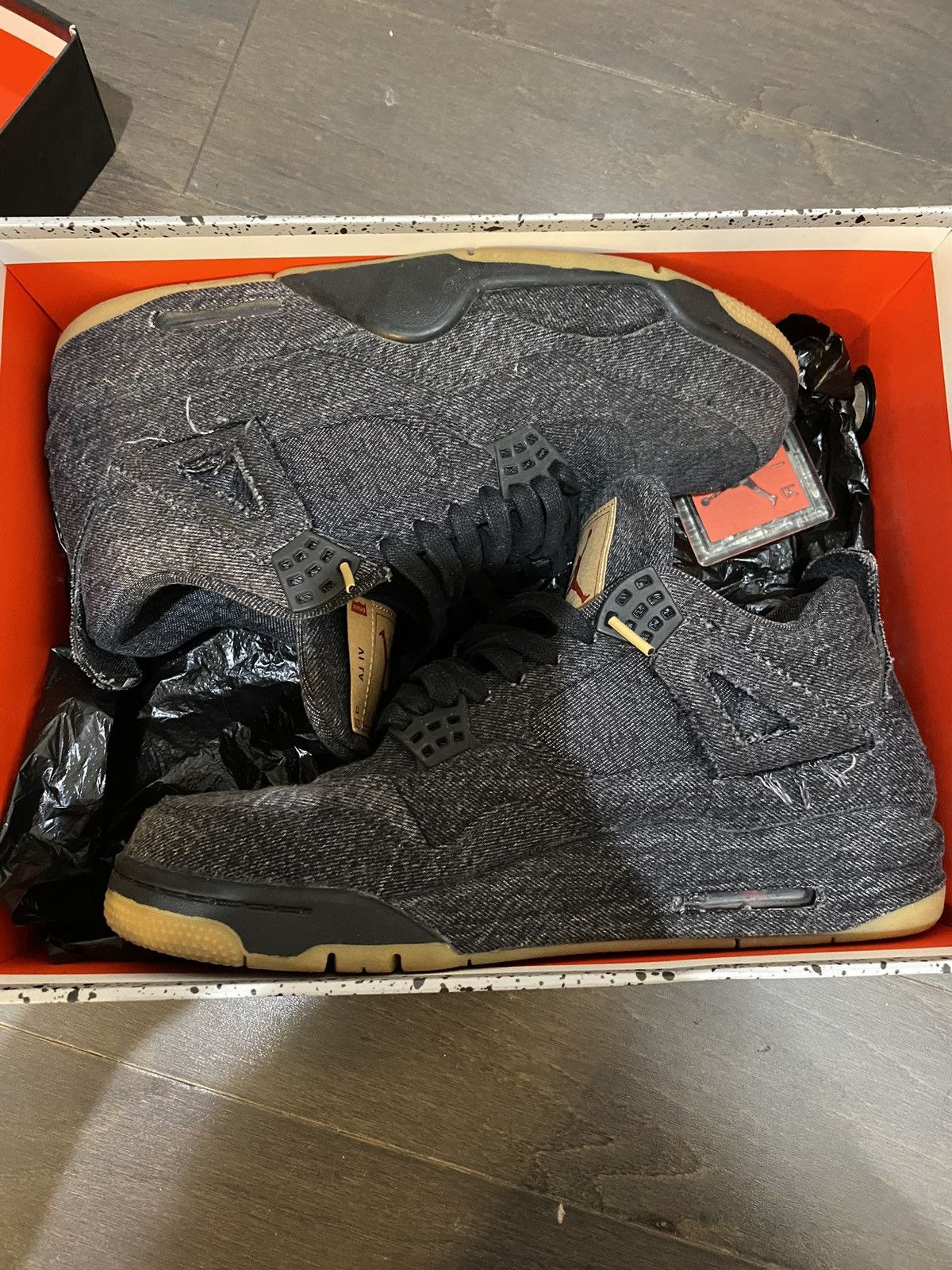 levis x jordan 4s